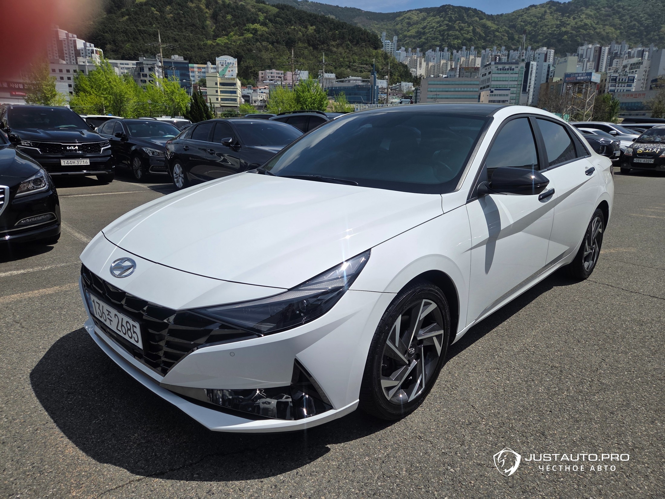Автомобиль Hyundai AVANTE