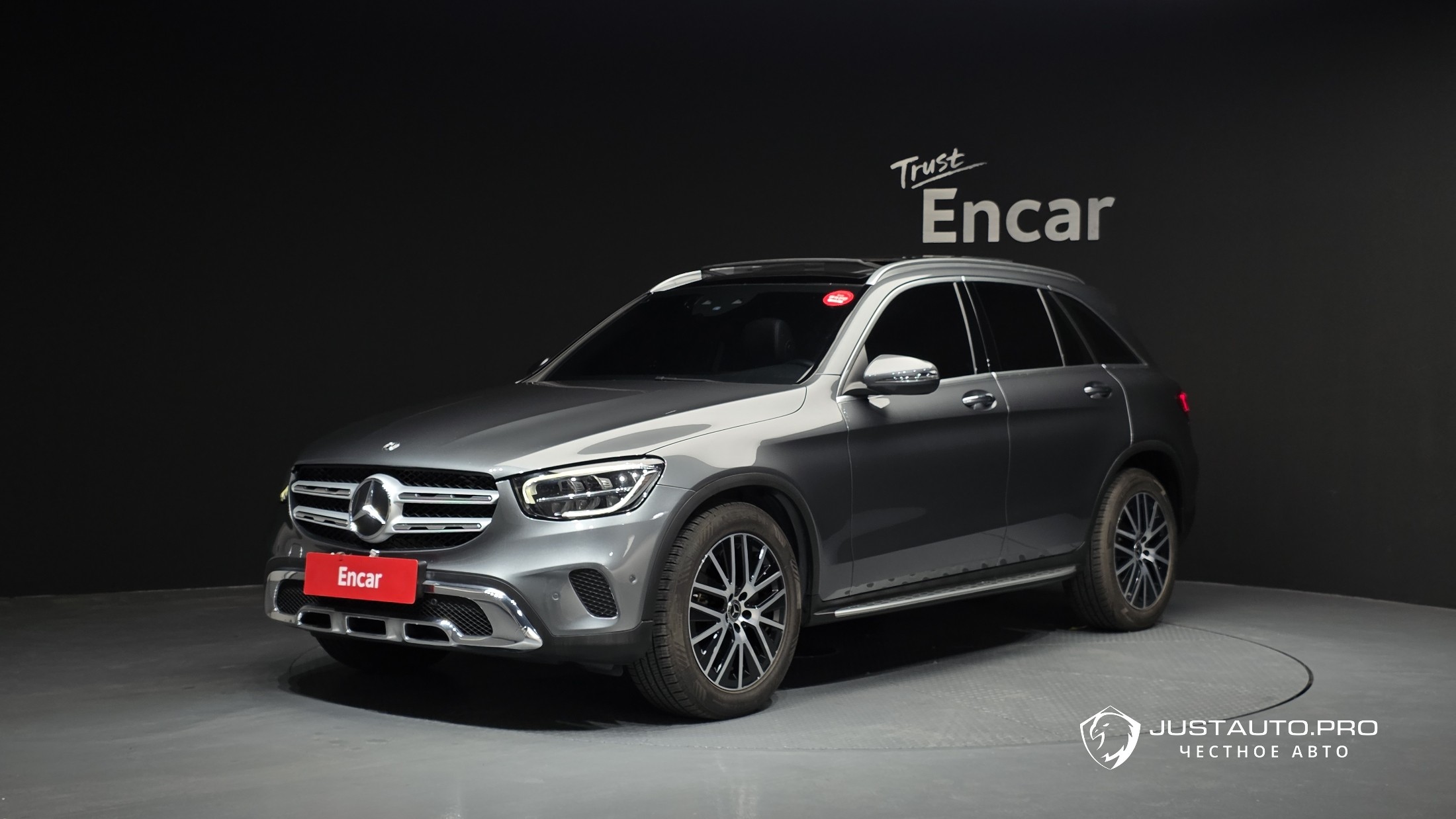 Автомобиль Mercedes-Benz GLC-Class
