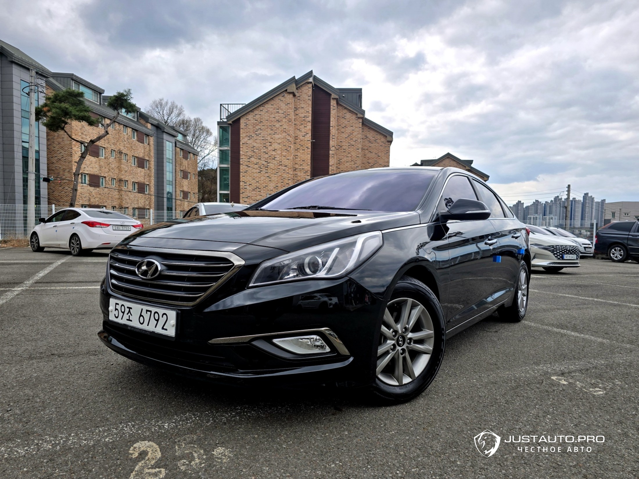 Автомобиль Hyundai Sonata
