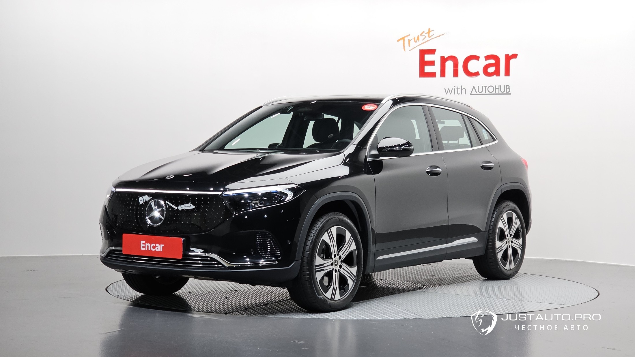 Автомобиль Mercedes-Benz EQA