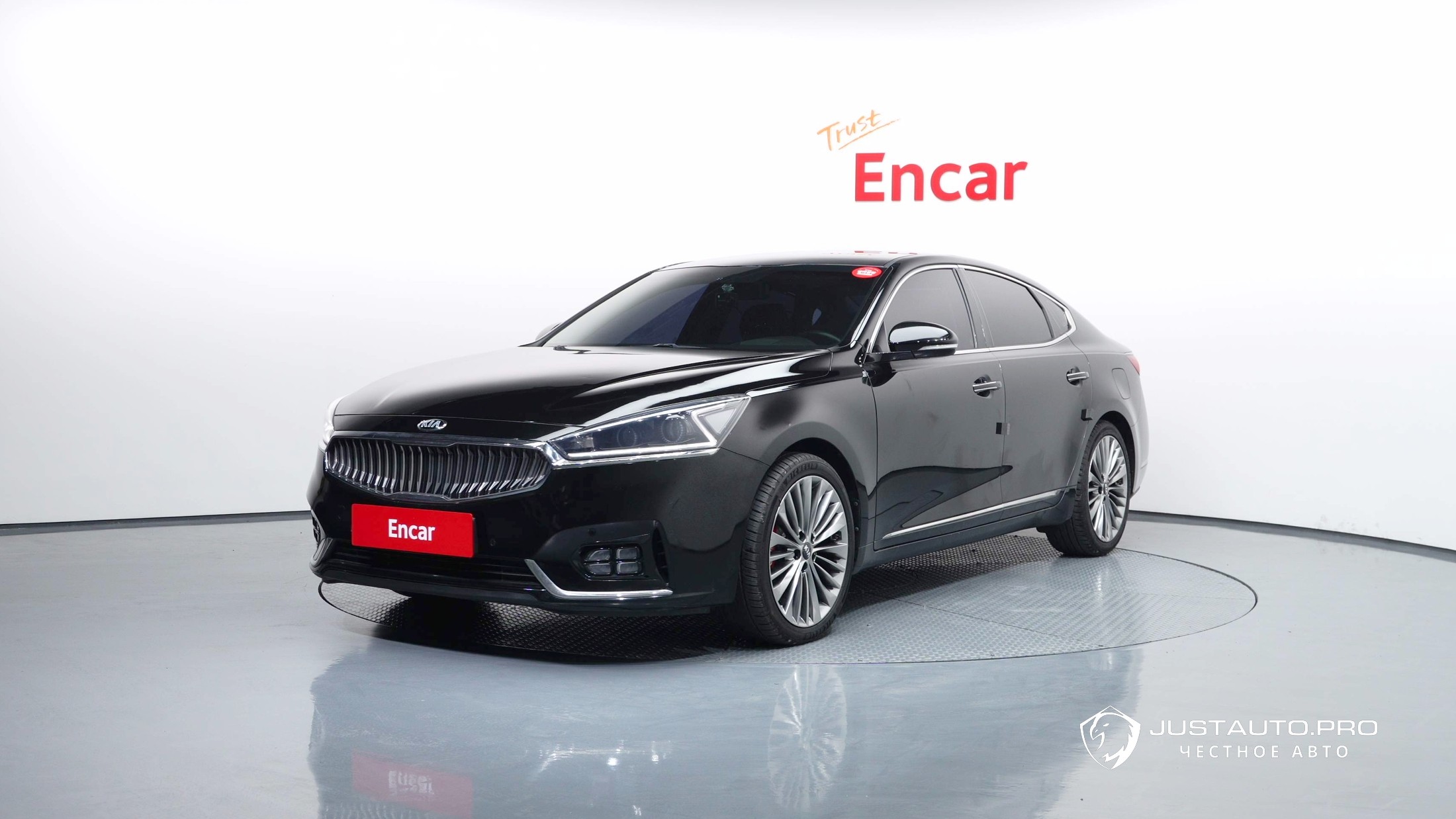 Автомобиль Kia K7