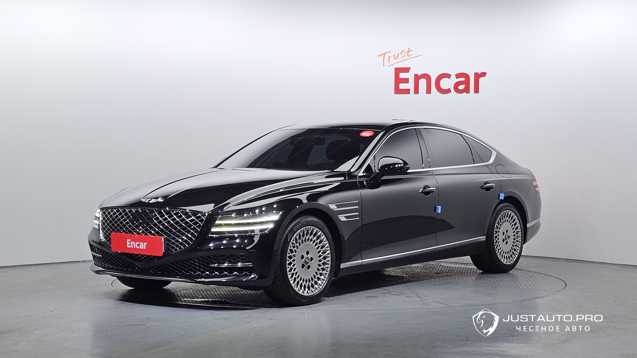 Автомобиль Genesis G80