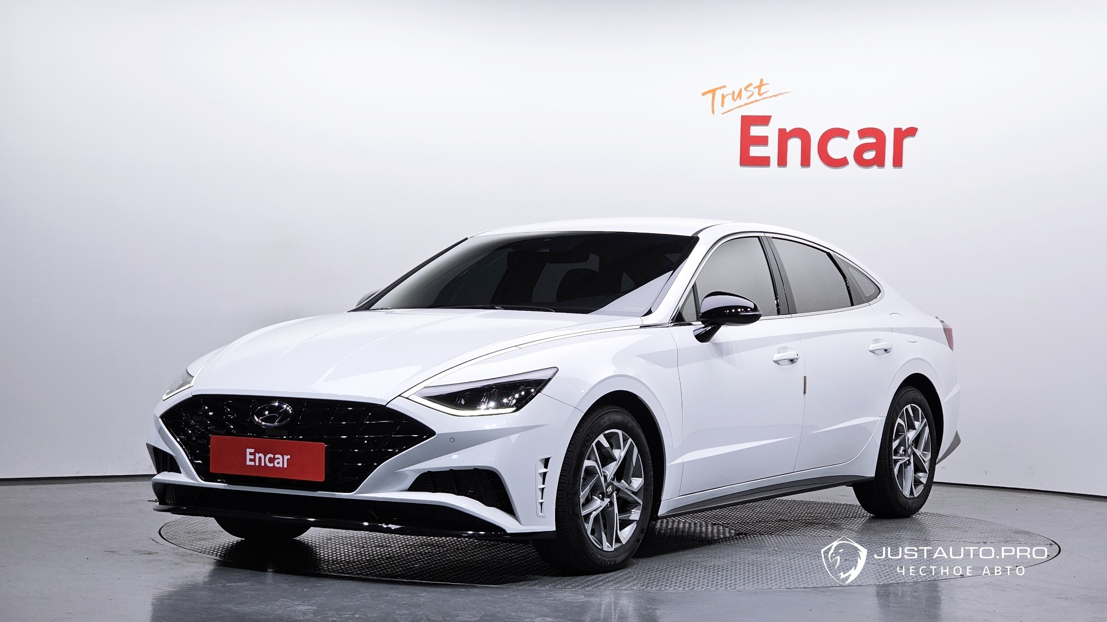 Автомобиль Hyundai Sonata