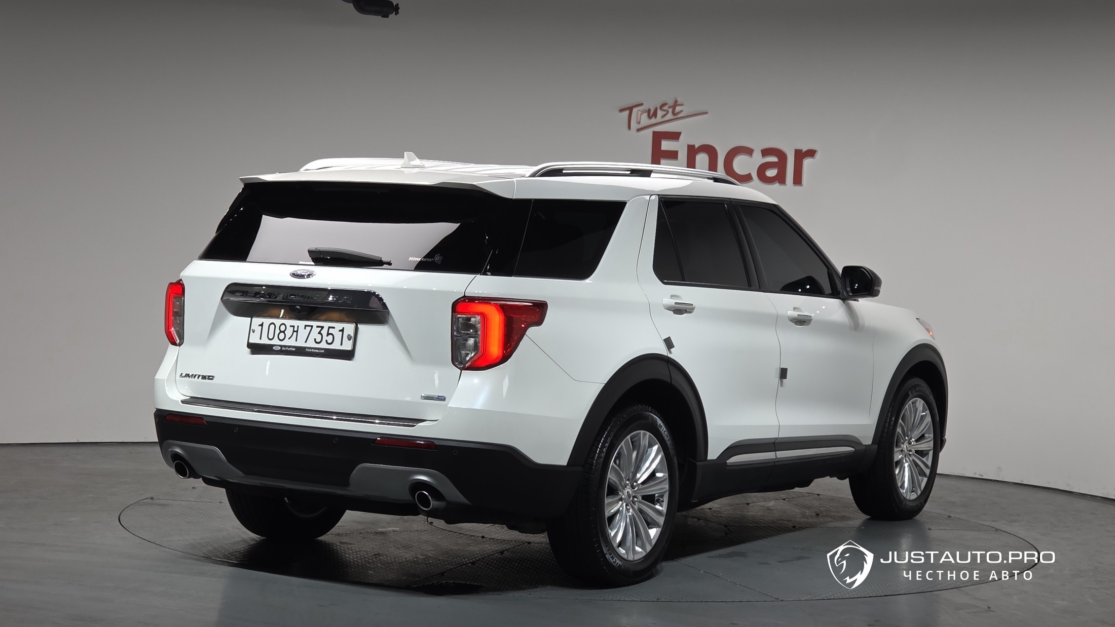 Автомобиль Ford Explorer