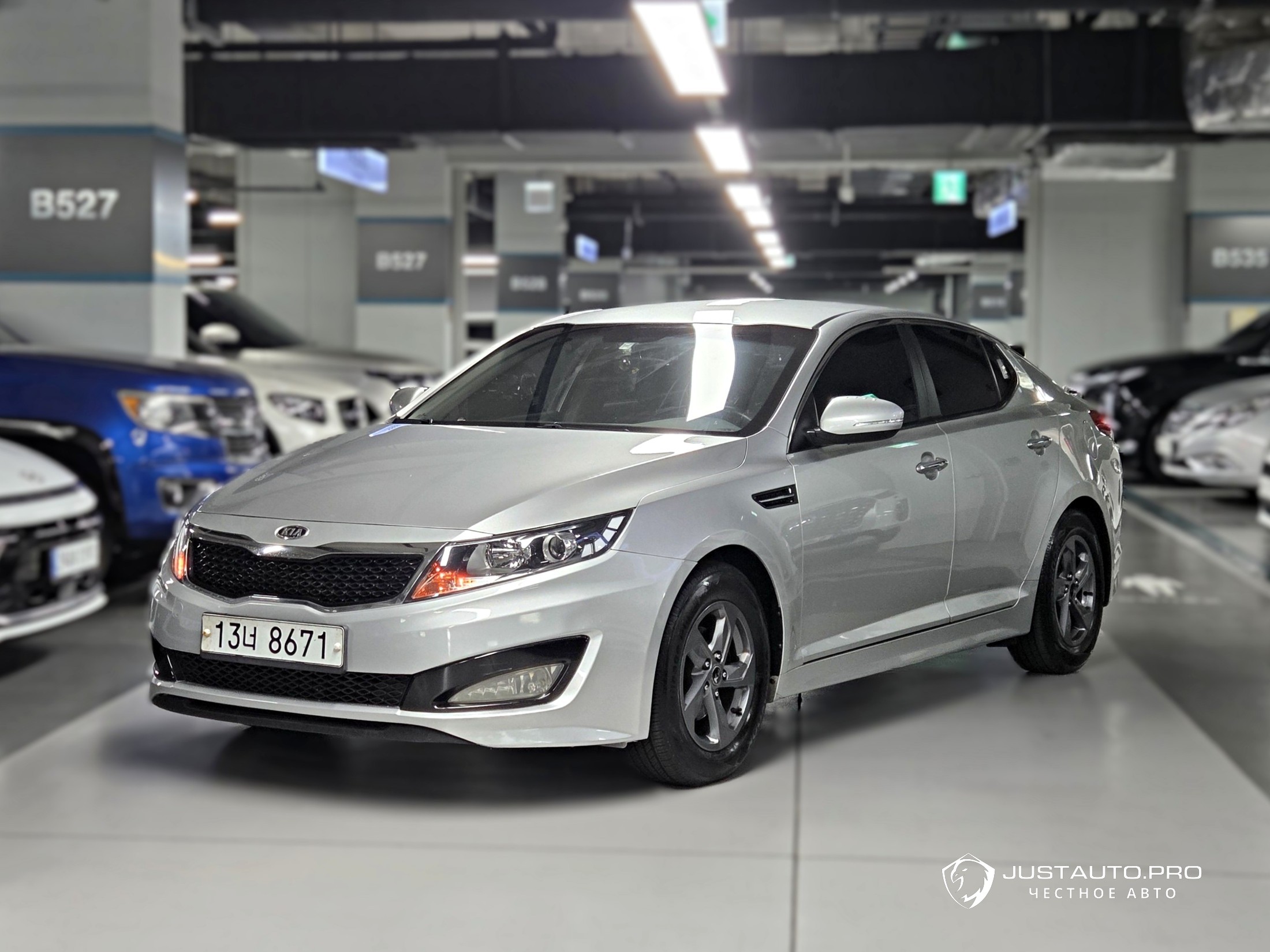 Автомобиль Kia K5