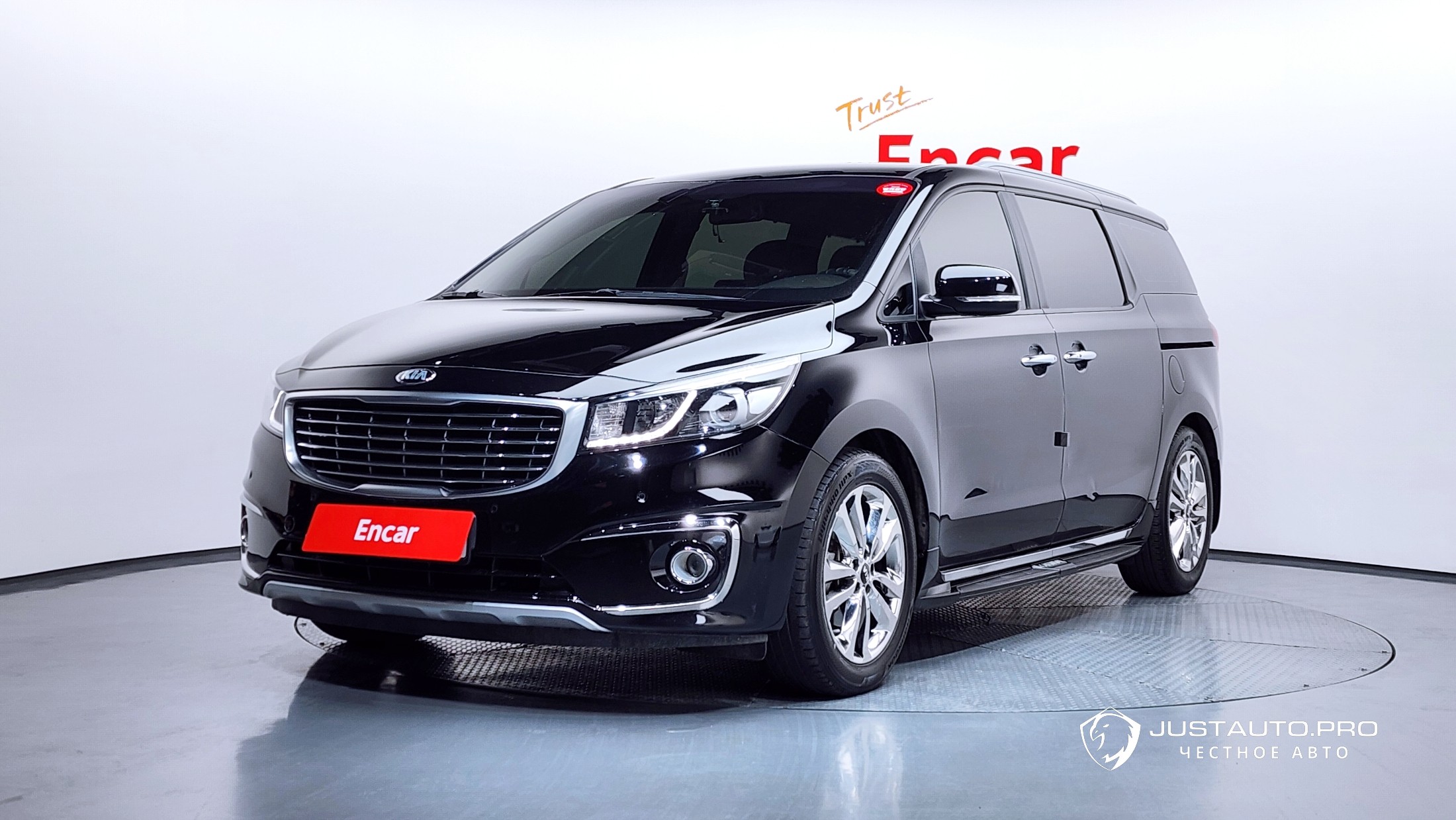 Автомобиль Kia Canival