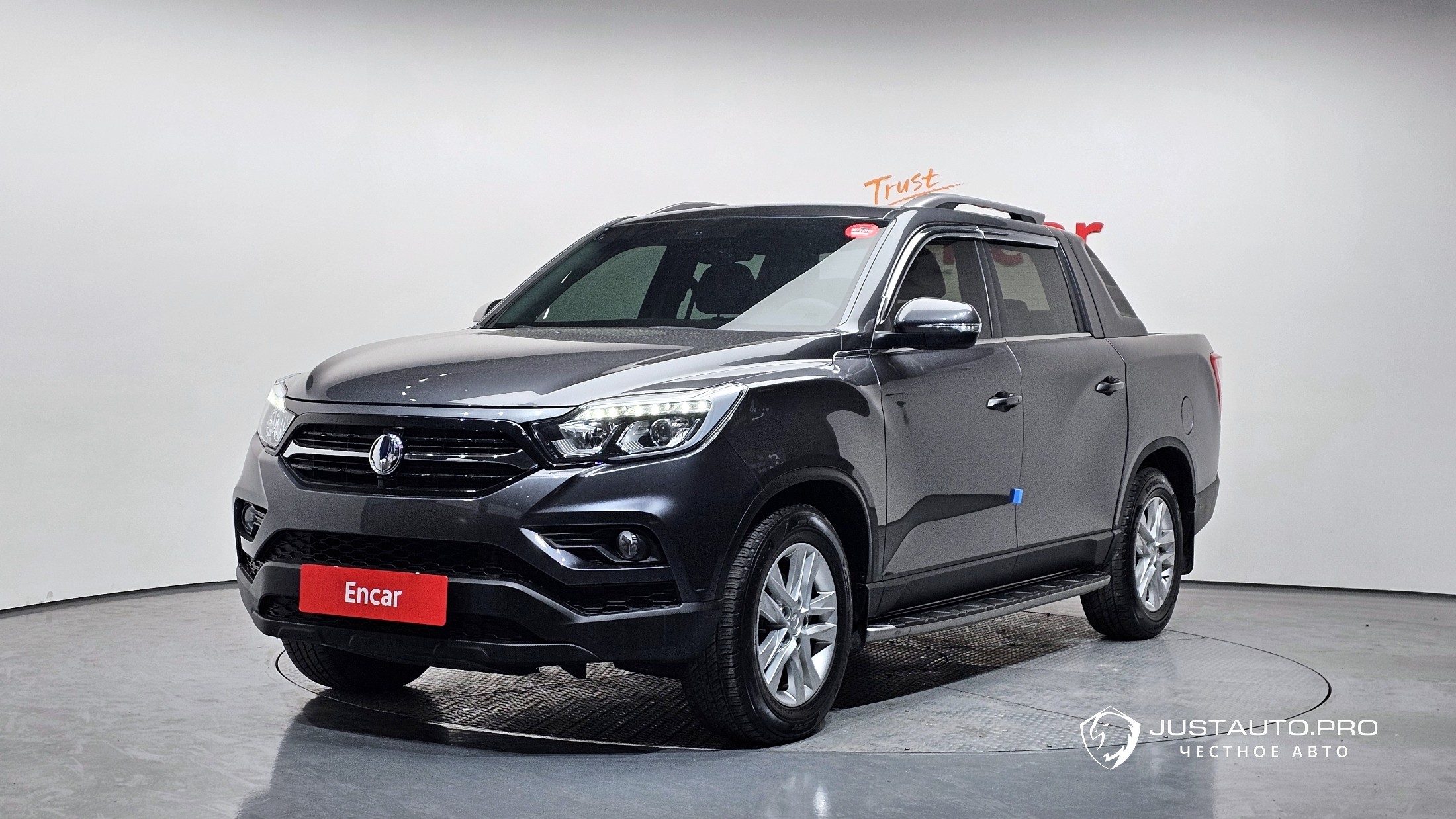 Автомобиль KG_Mobility_Ssangyong Rexton