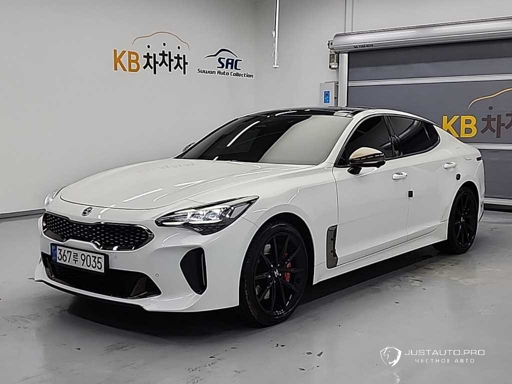 Автомобиль Kia Stinger