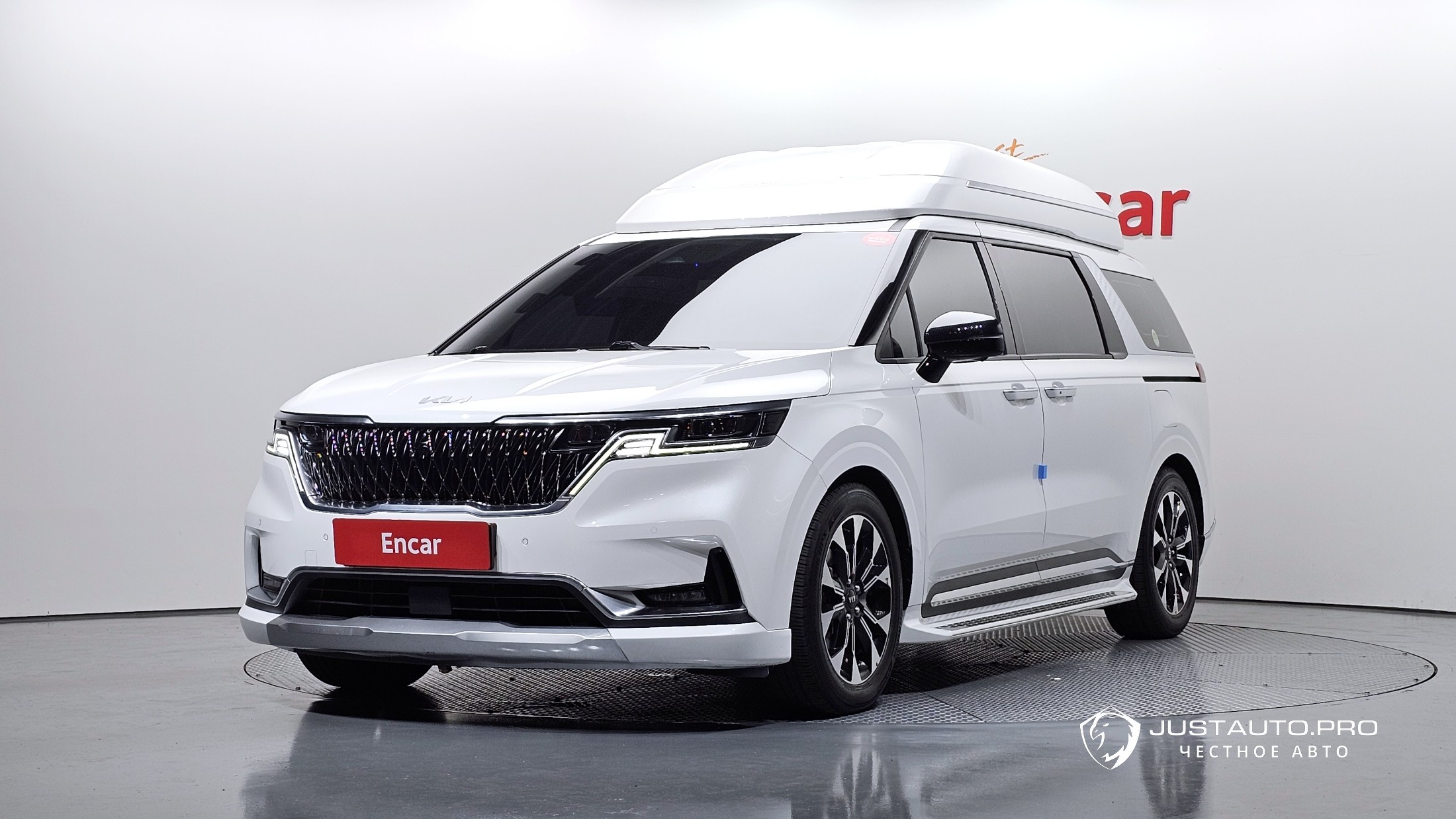 Автомобиль Kia Canival