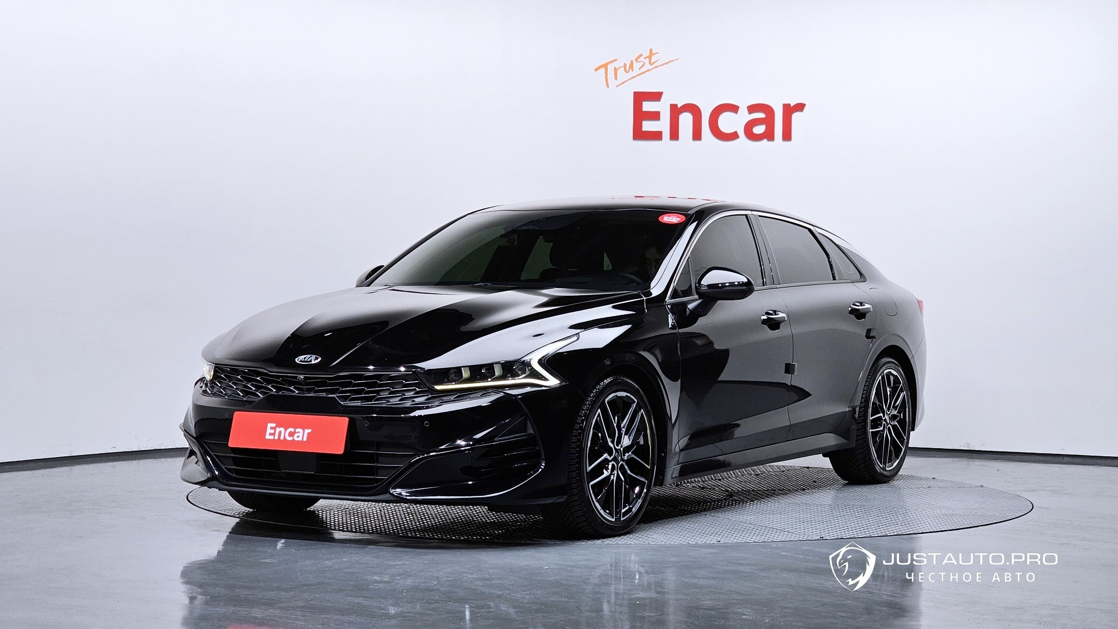 Автомобиль Kia K5