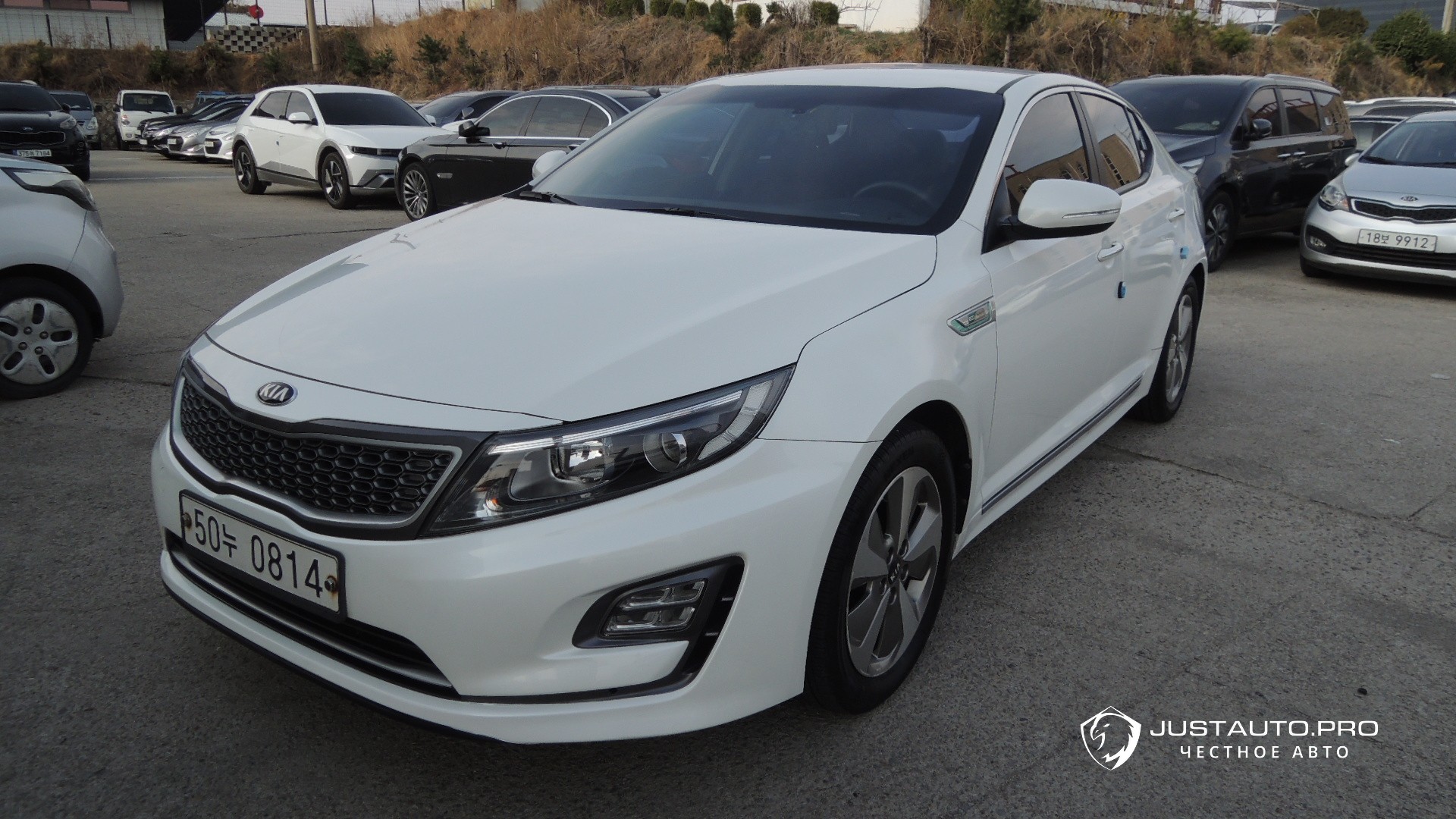 Автомобиль Kia K5
