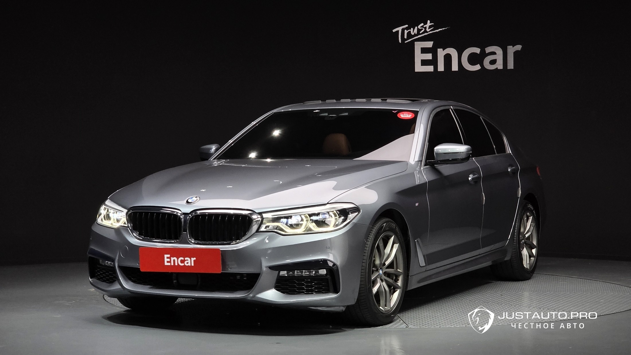 Автомобиль BMW 5-Series
