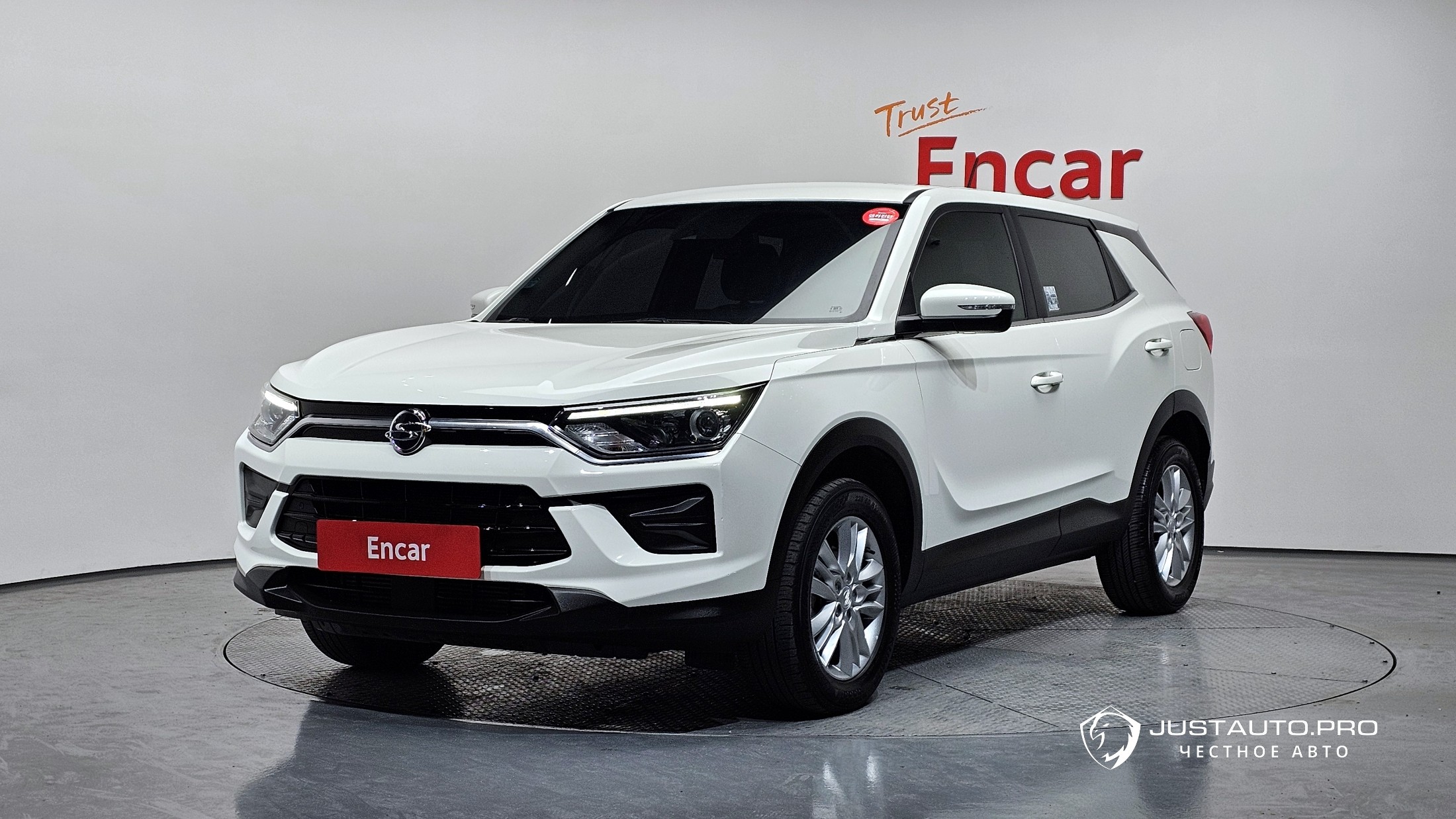 Автомобиль KG_Mobility_Ssangyong KORANDO