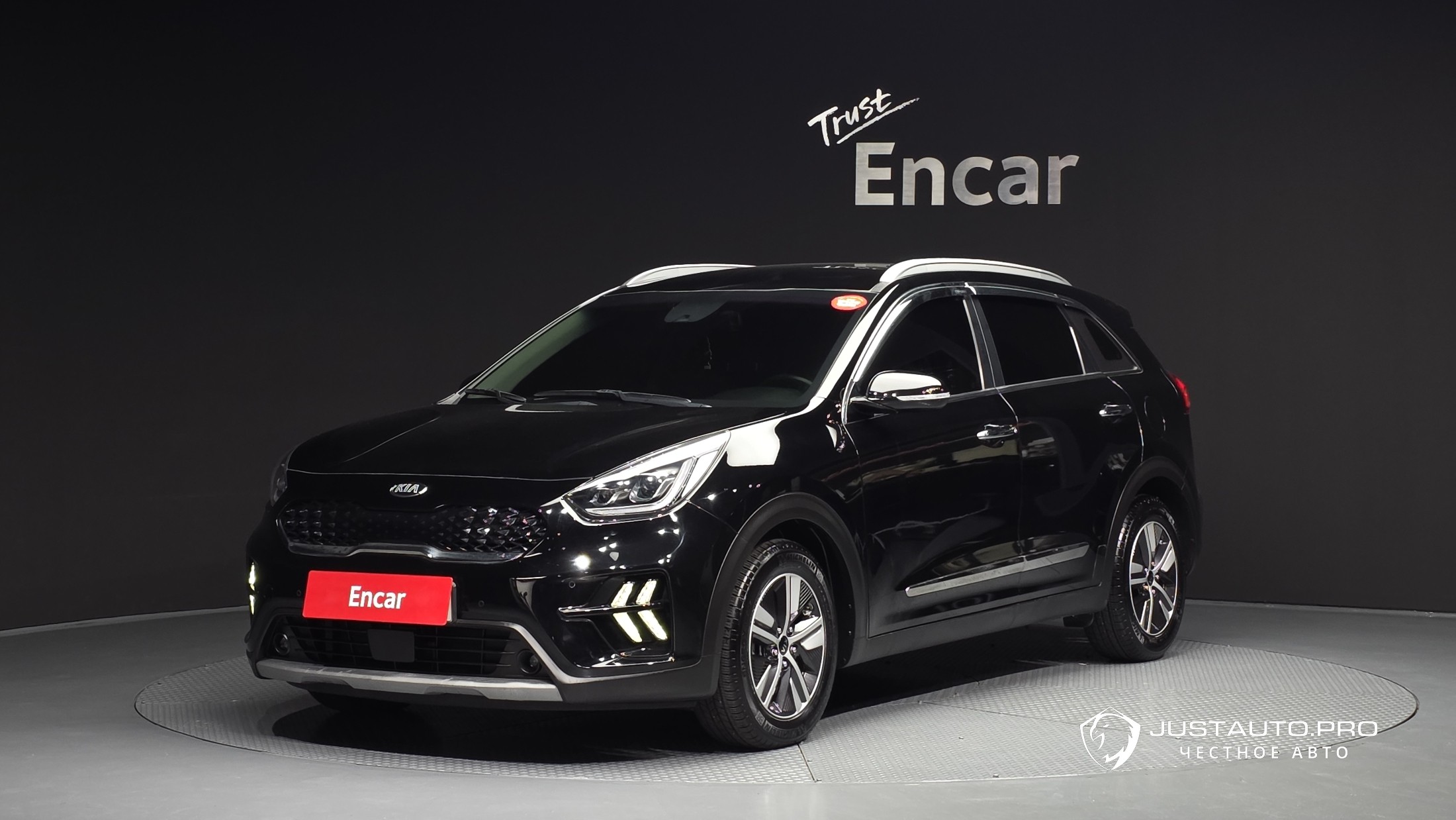 Автомобиль Kia Niro