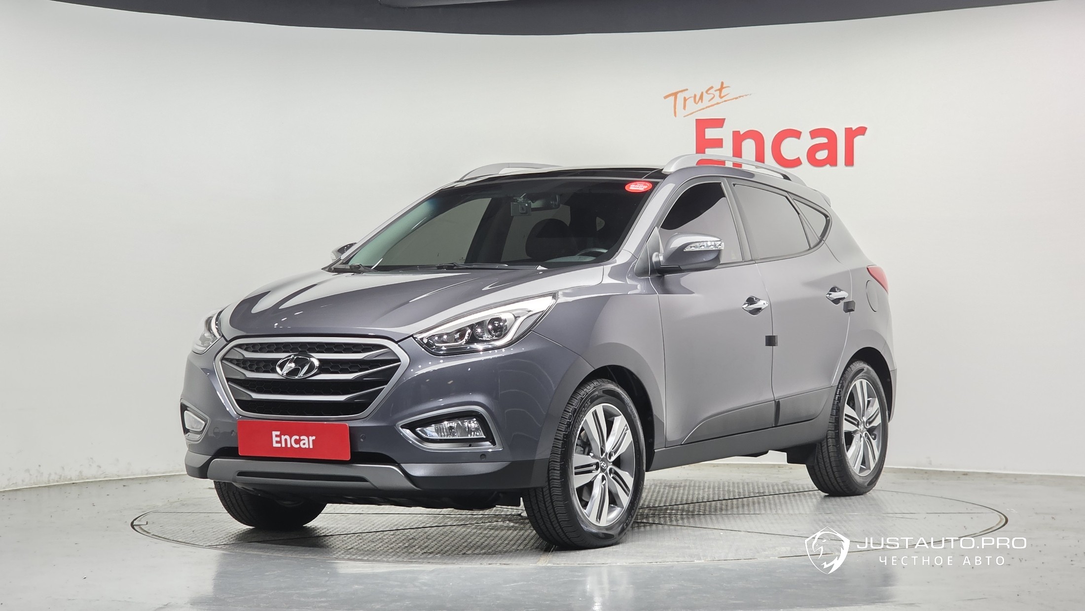 Автомобиль Hyundai Tucson