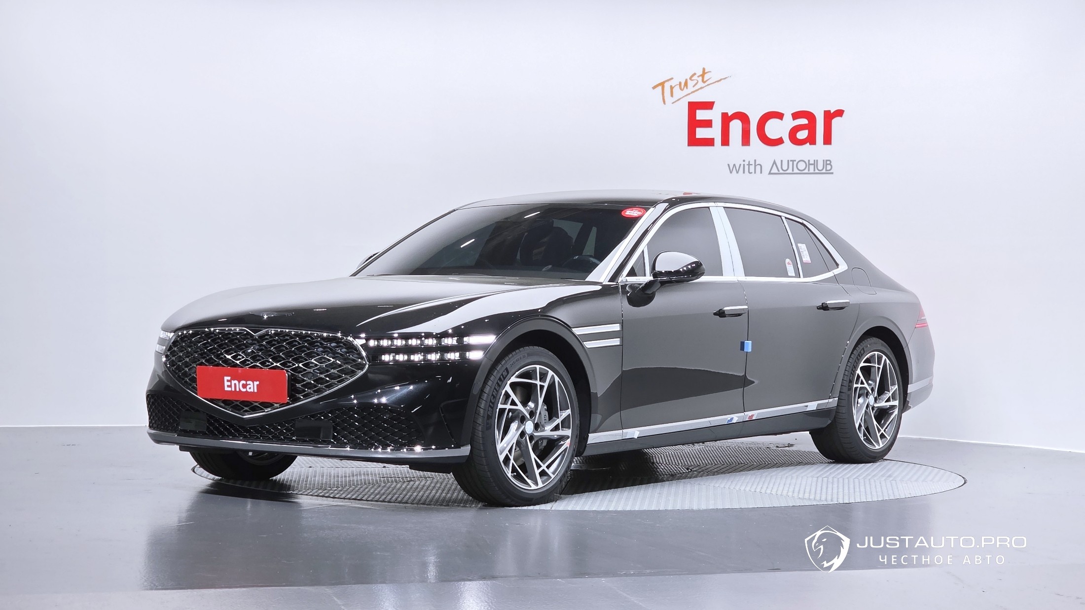 Автомобиль Genesis G90
