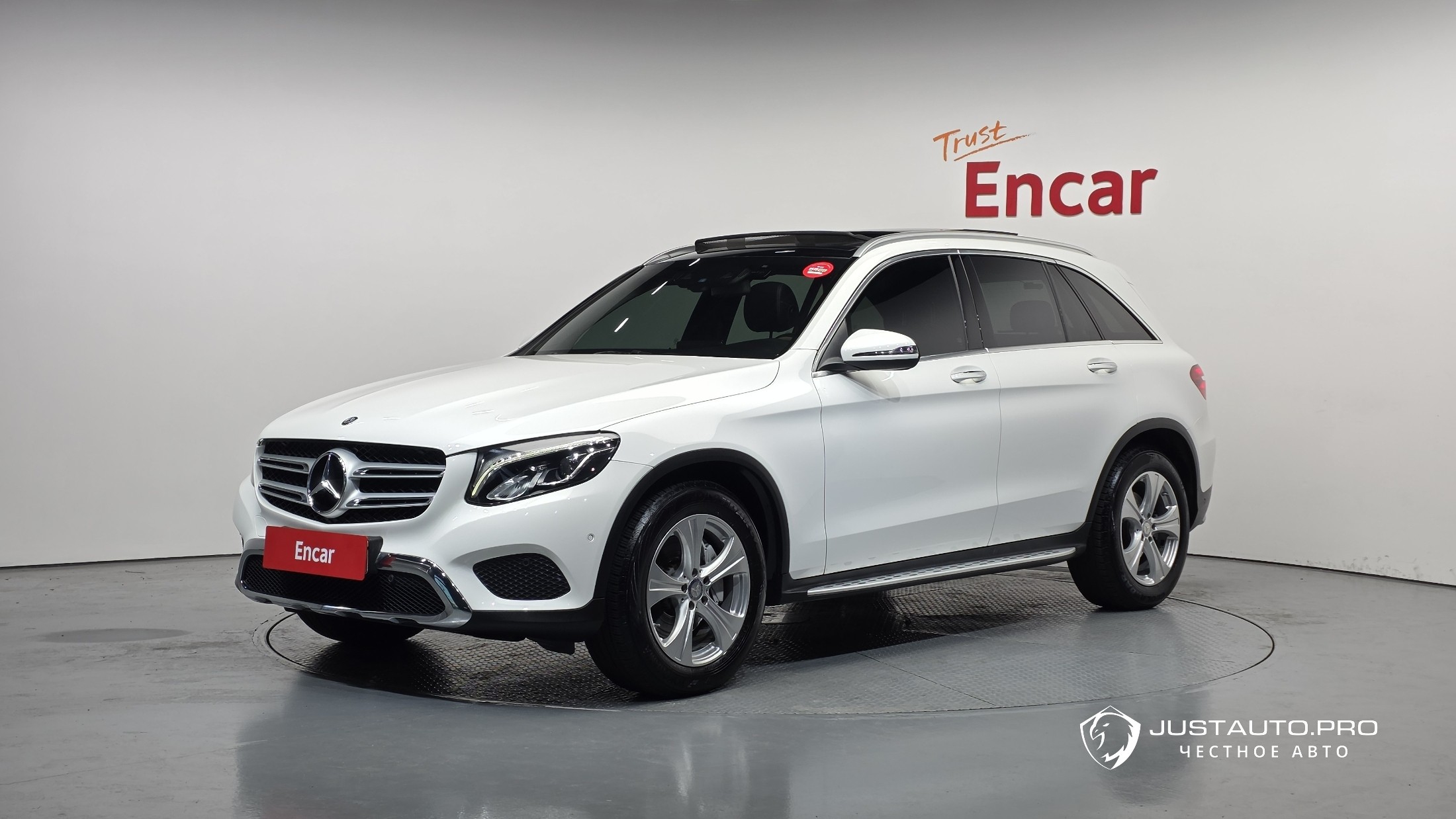 Автомобиль Mercedes-Benz GLC-Class