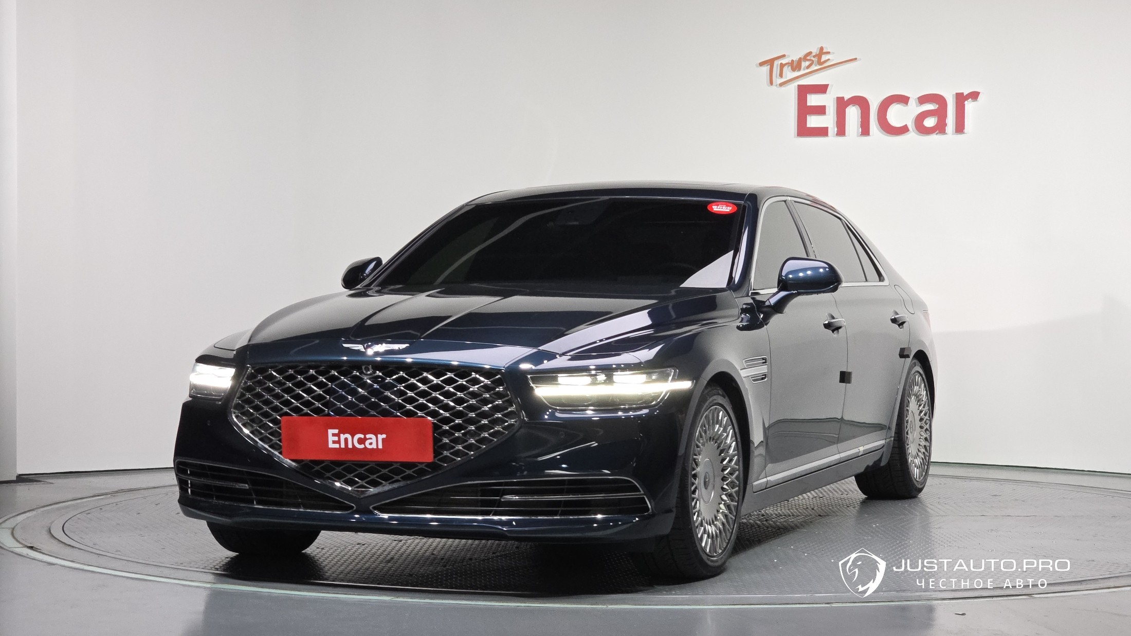 Автомобиль Genesis G90