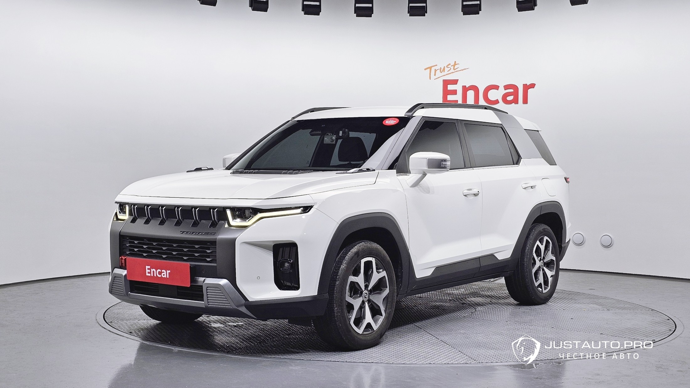 Автомобиль KG_Mobility_Ssangyong Torres