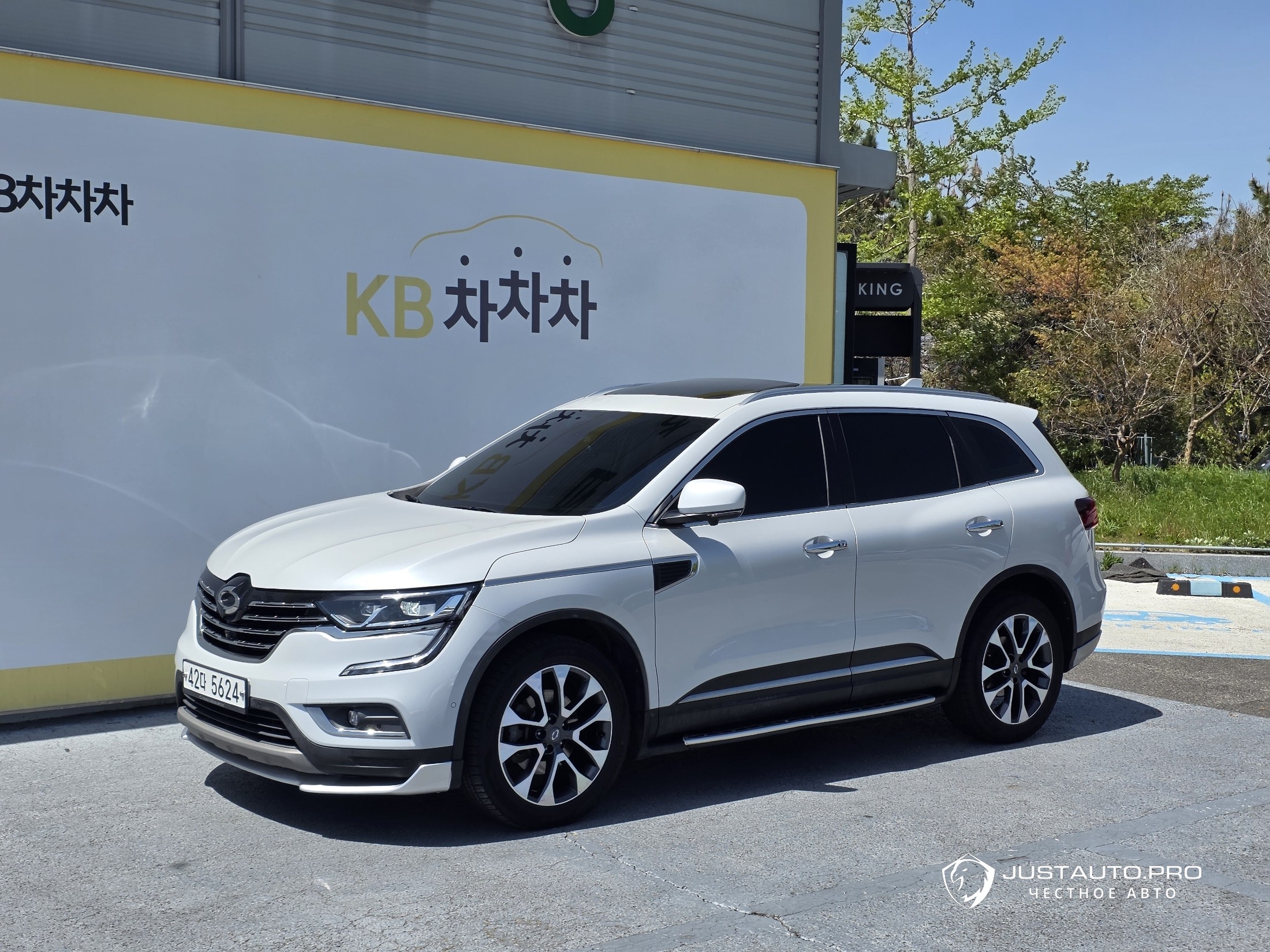 Автомобиль Renault-KoreaSamsung QM6