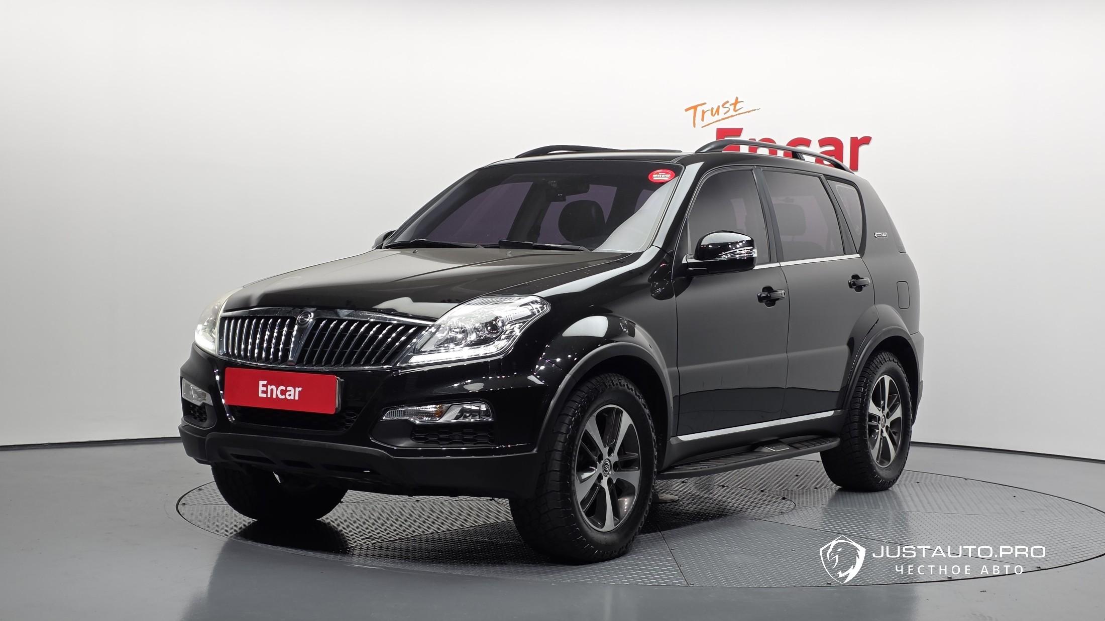 Автомобиль KG_Mobility_Ssangyong Rexton
