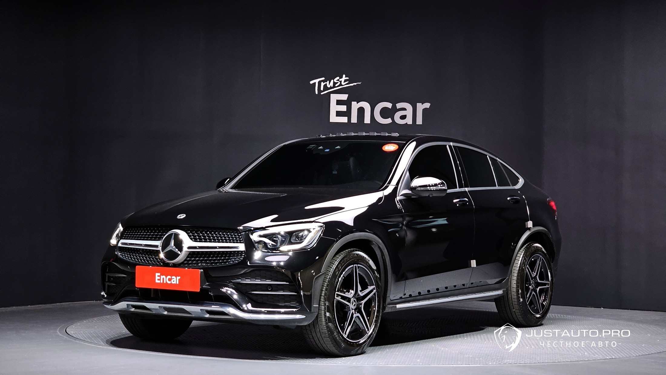 Автомобиль Mercedes-Benz GLC-Class