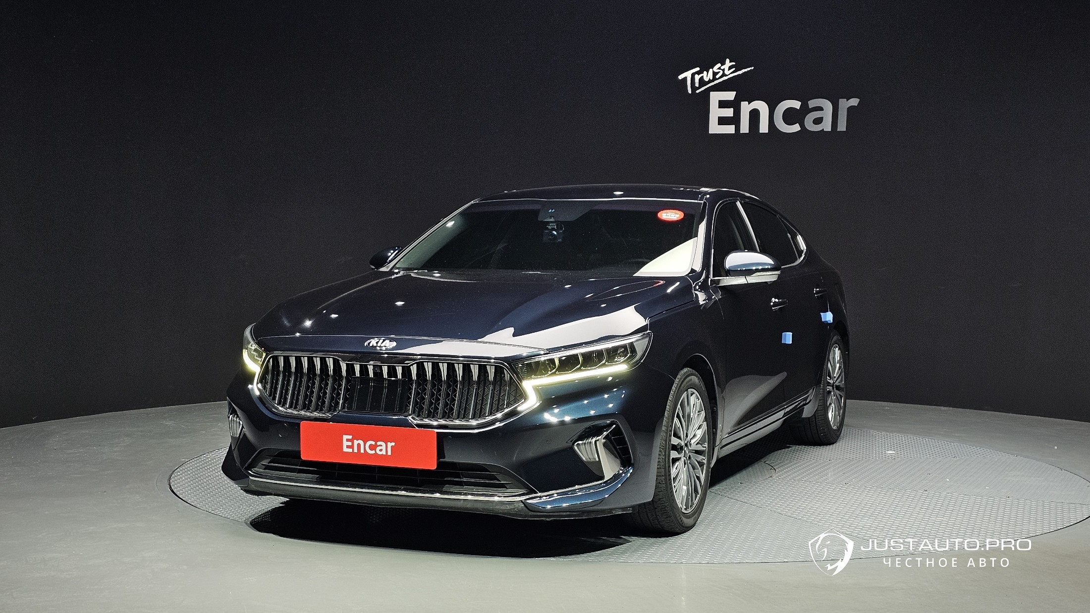 Автомобиль Kia K7
