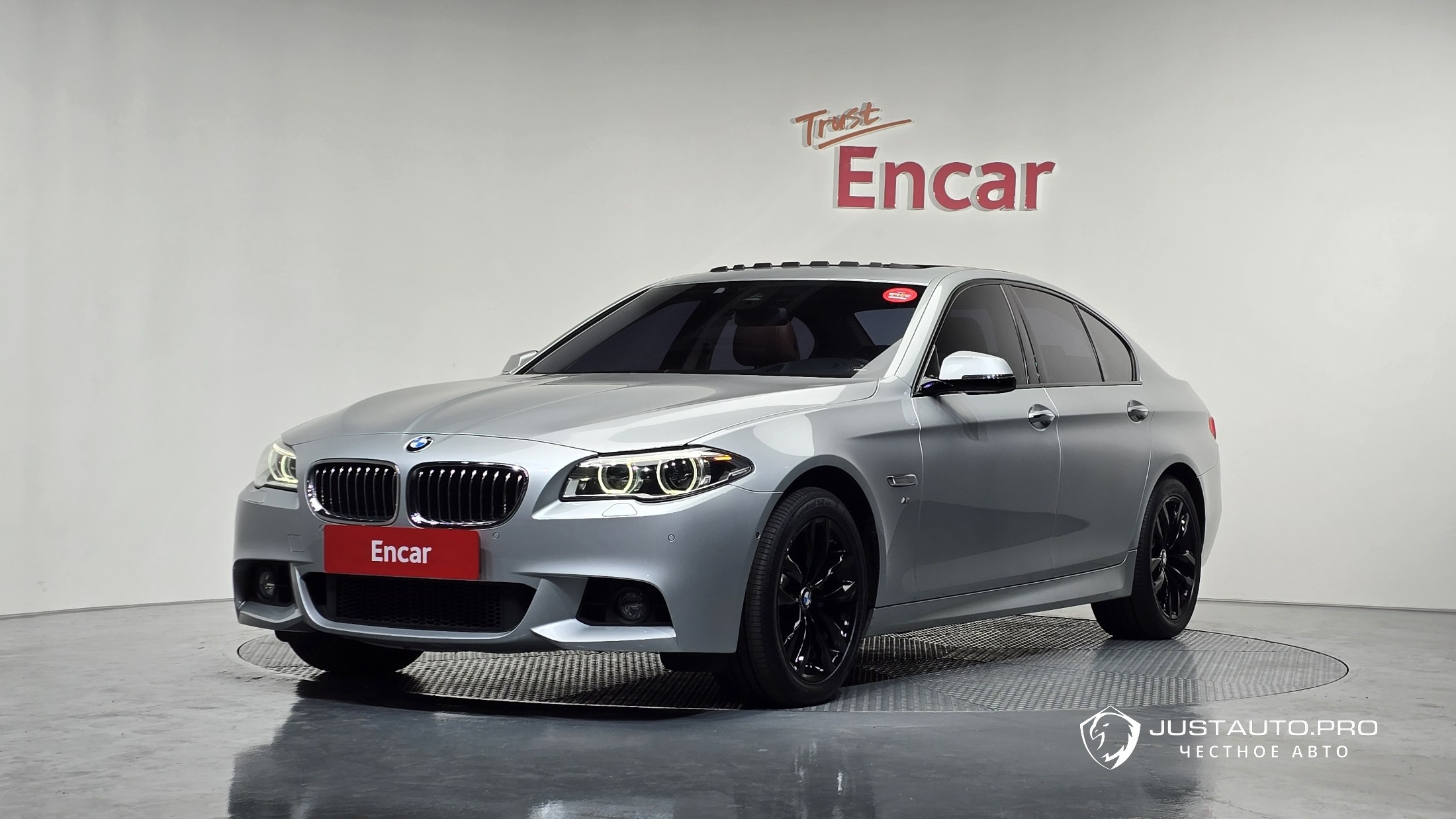 Автомобиль BMW 5-Series