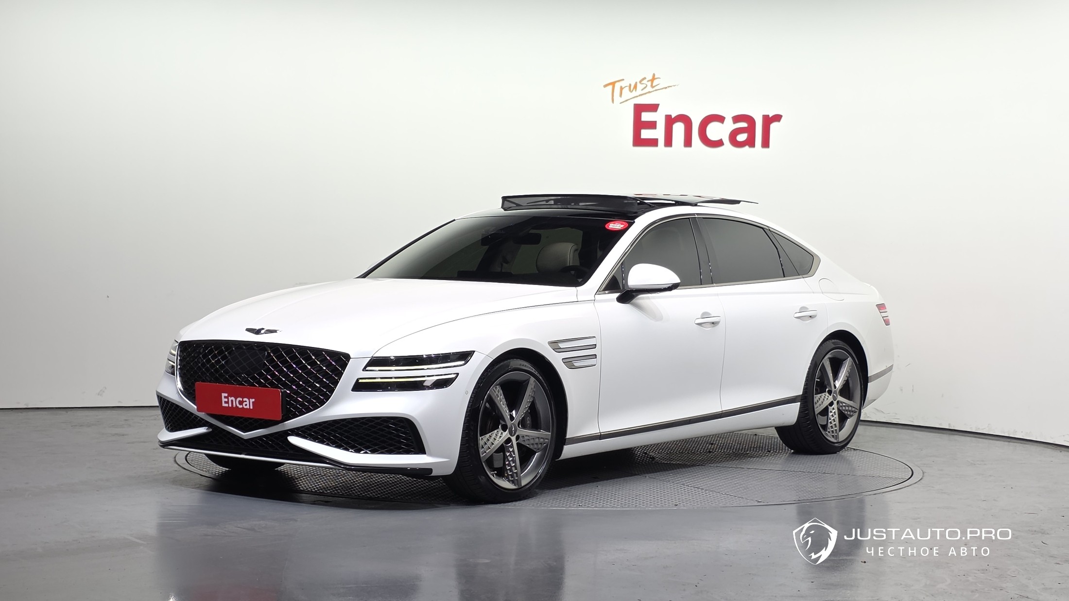Автомобиль Genesis G80