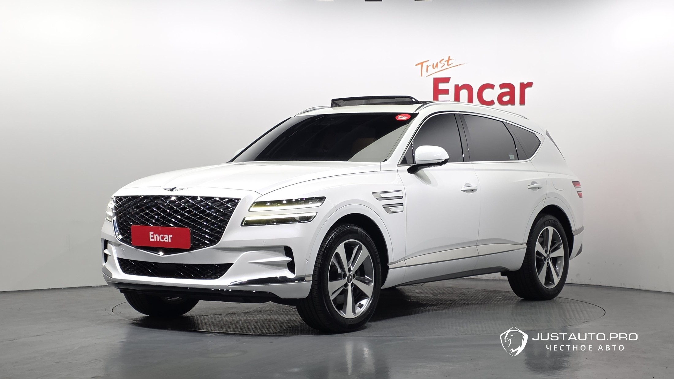 Автомобиль Genesis GV80
