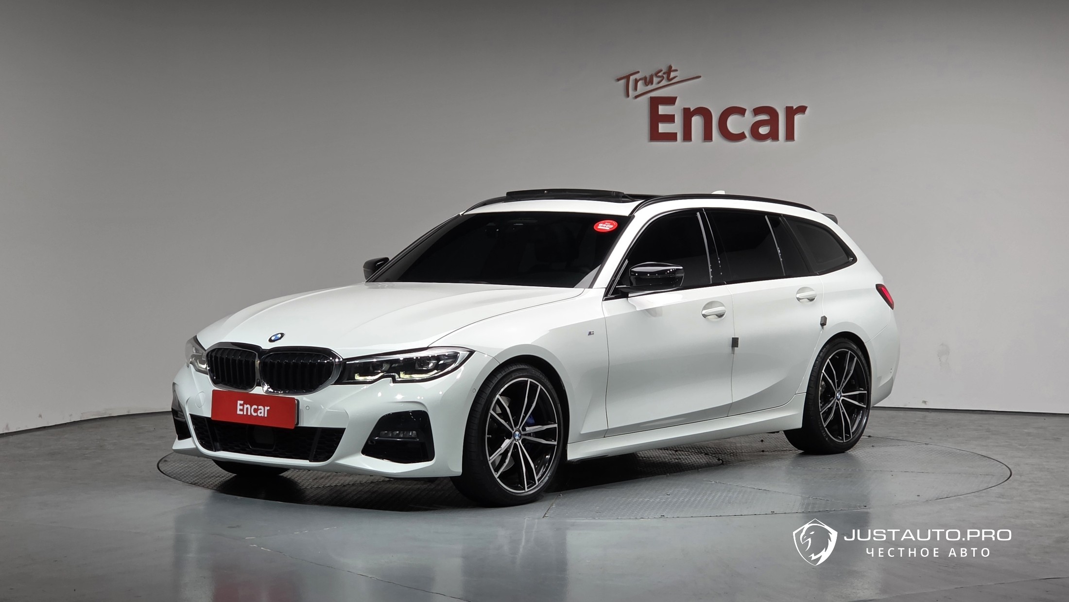 Автомобиль BMW 3-Series