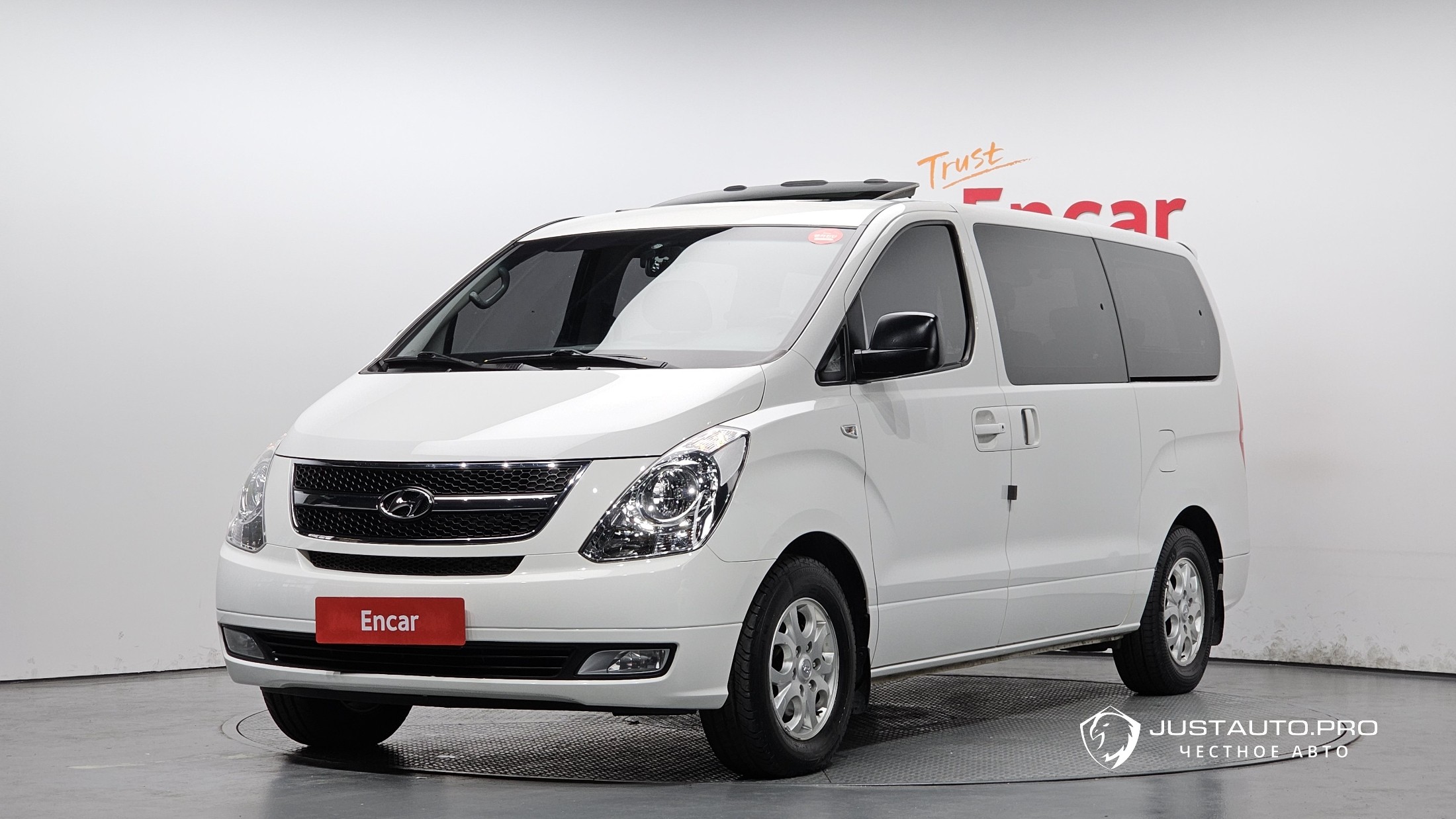 Автомобиль Hyundai Starex