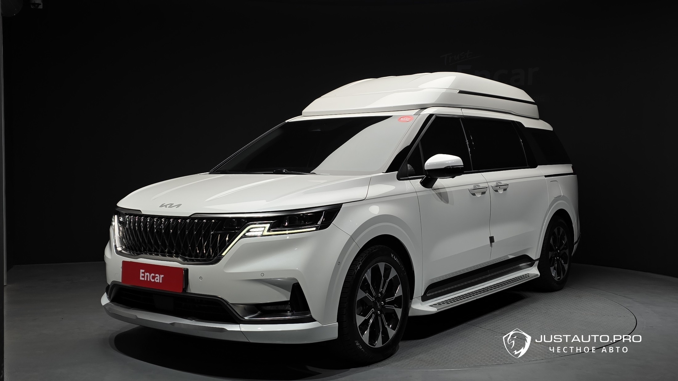 Автомобиль Kia Canival