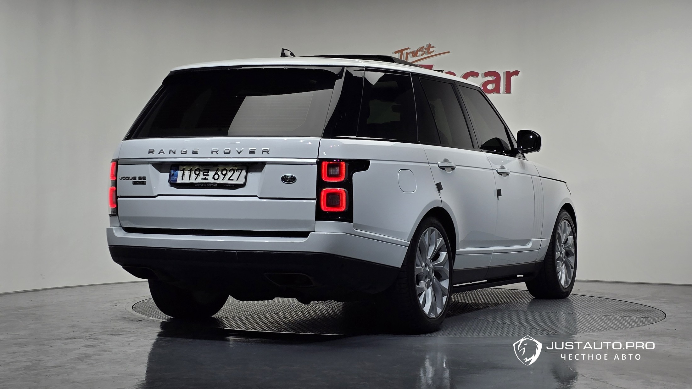 Автомобиль Land Rover Range Rover