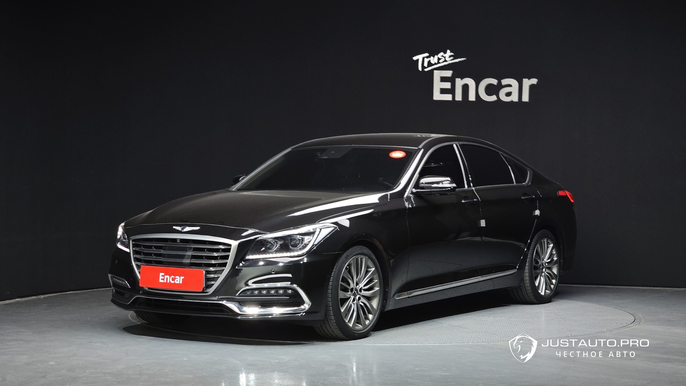 Автомобиль Genesis G80