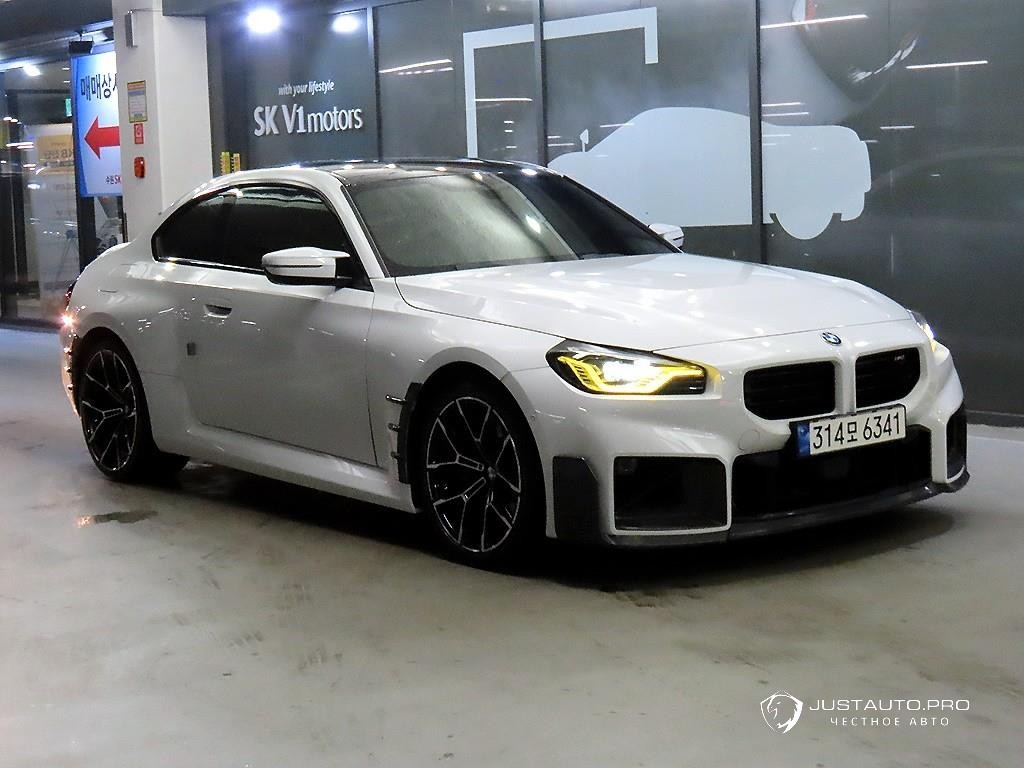 Автомобиль BMW M2