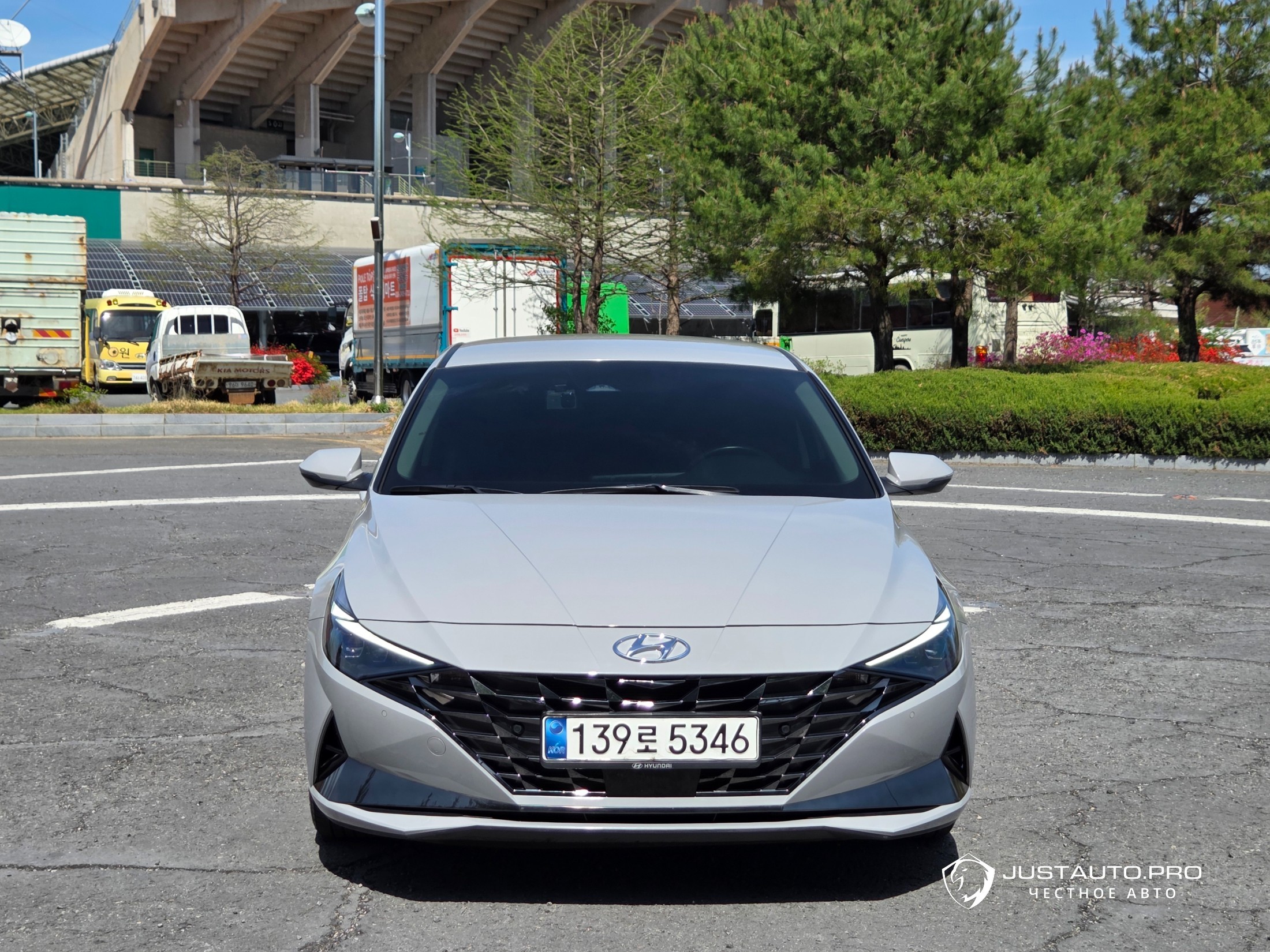Автомобиль Hyundai AVANTE