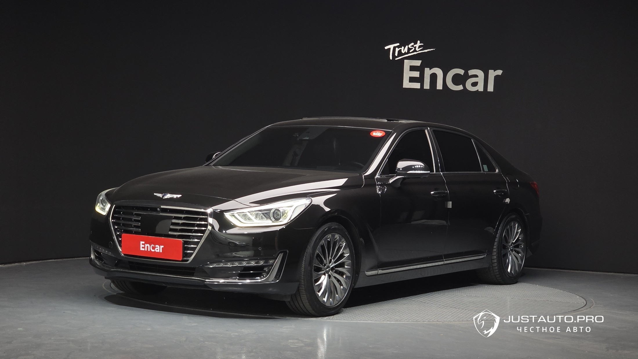 Автомобиль Genesis EQ900