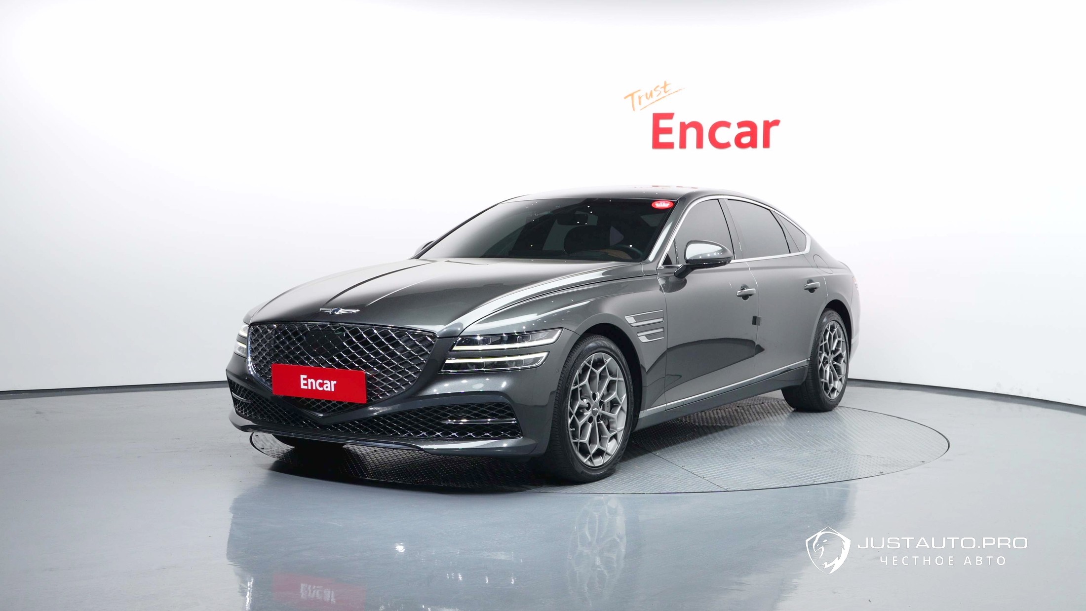 Автомобиль Genesis G80