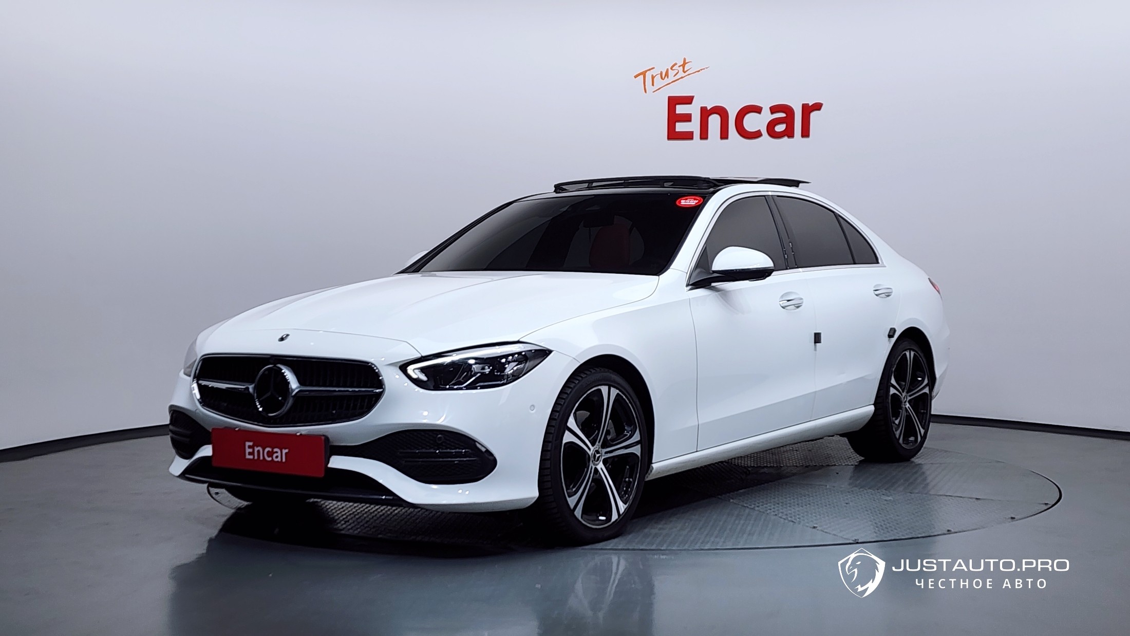 Автомобиль Mercedes-Benz C-Class