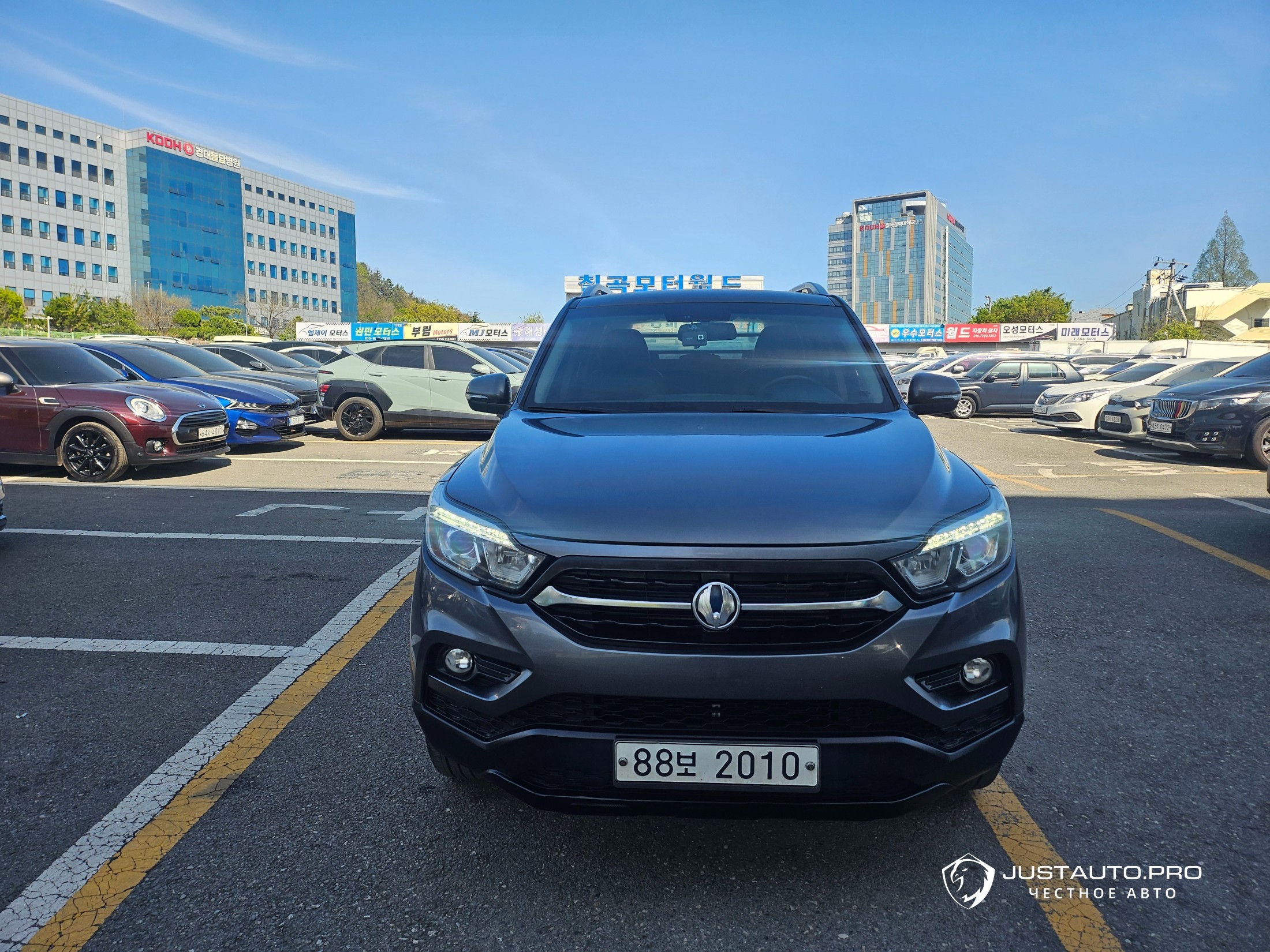 Автомобиль KG_Mobility_Ssangyong Rexton