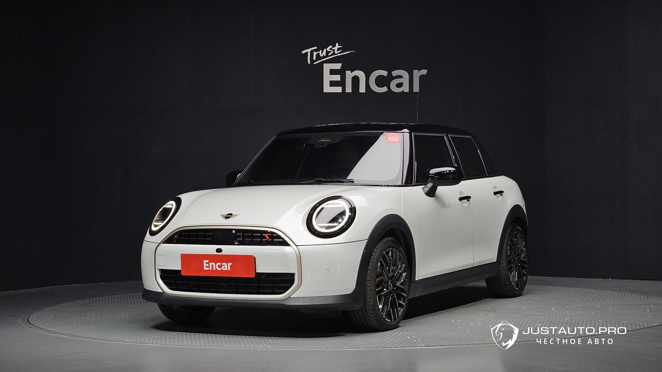 Автомобиль Mini Cooper