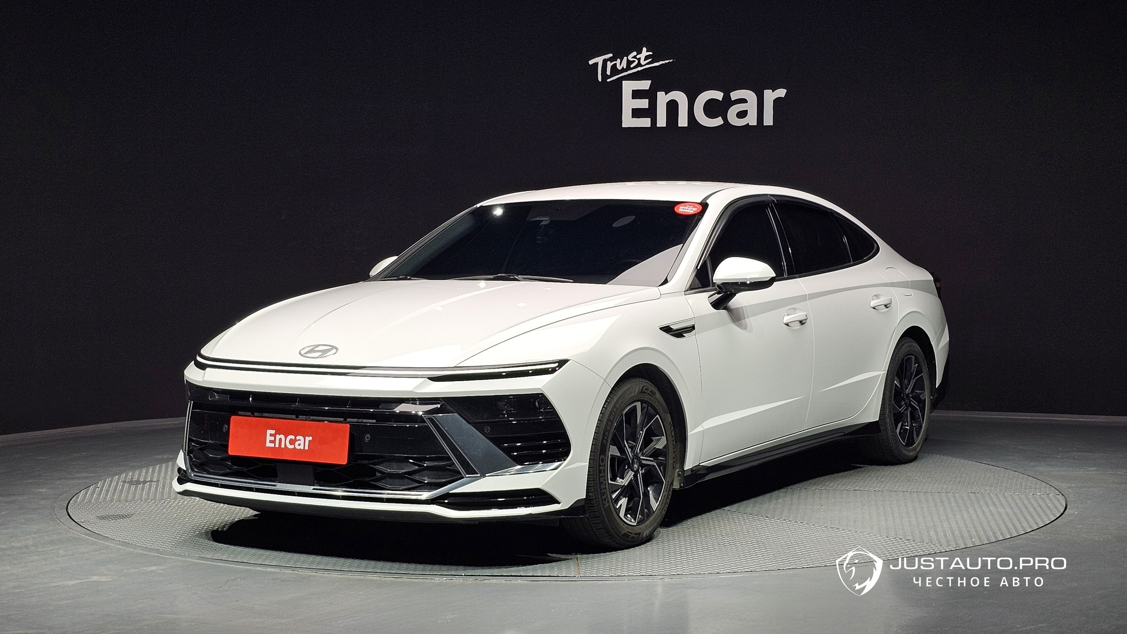 Автомобиль Hyundai Sonata