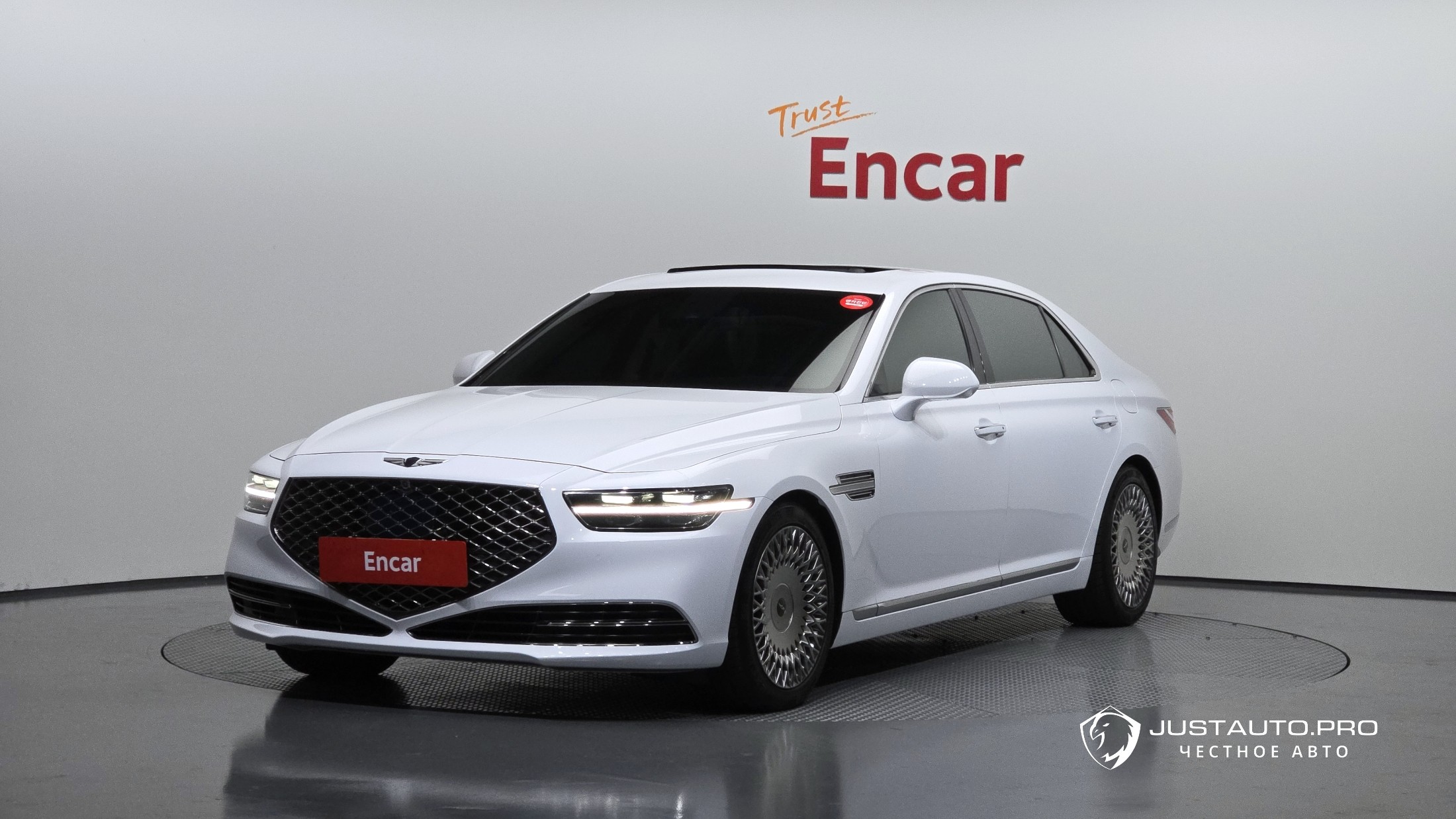 Автомобиль Genesis G90