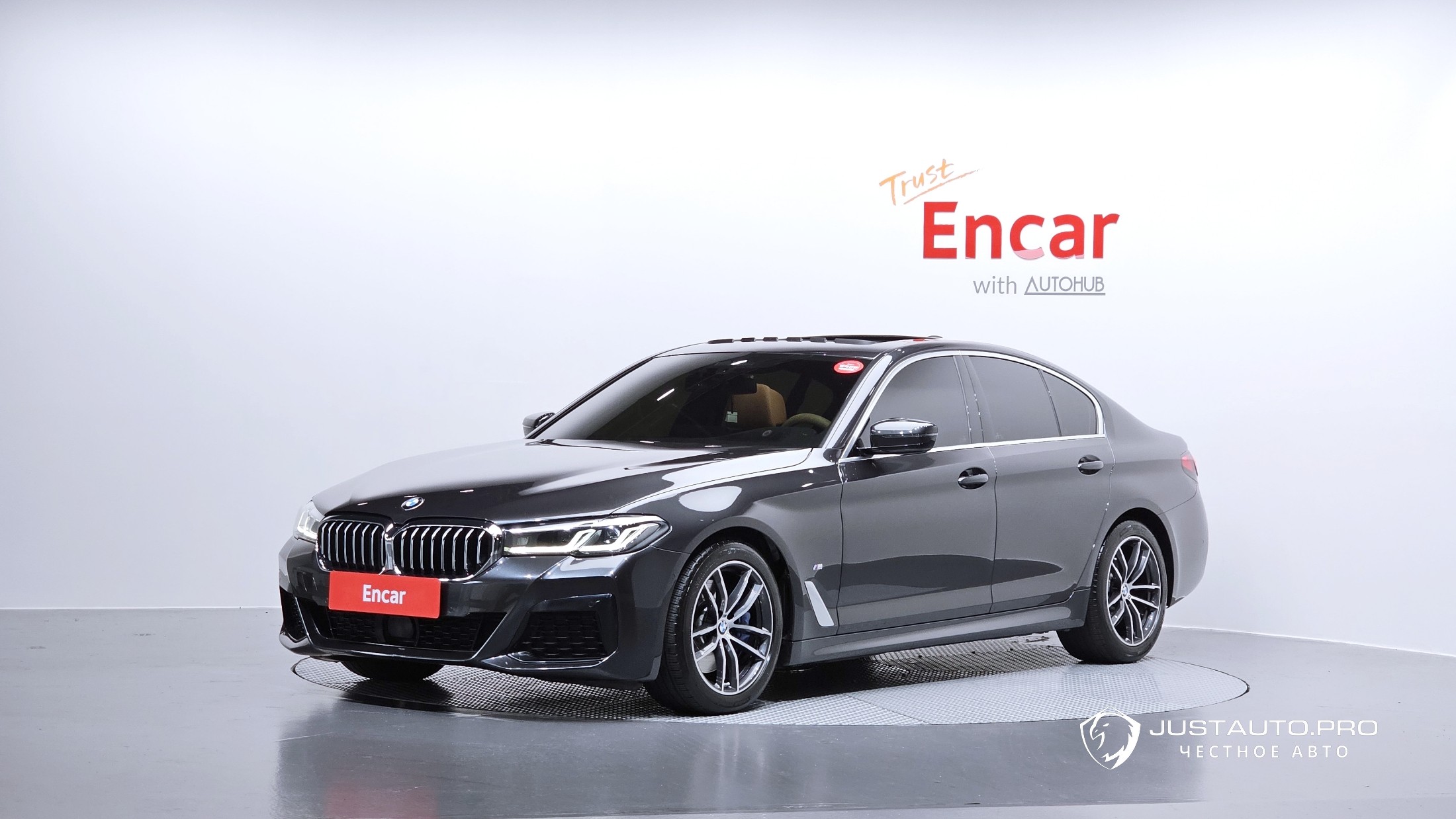 Автомобиль BMW 5-Series