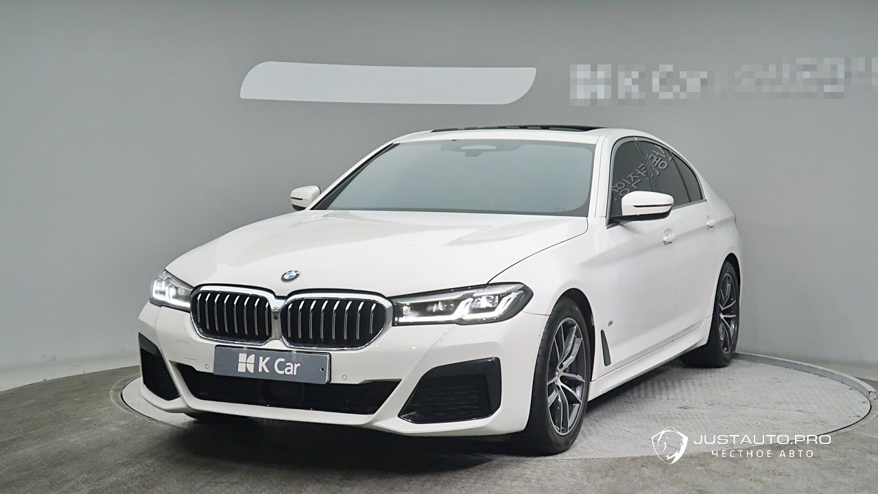 Автомобиль BMW 5-Series