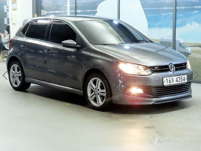 Автомобиль Volkswagen Polo