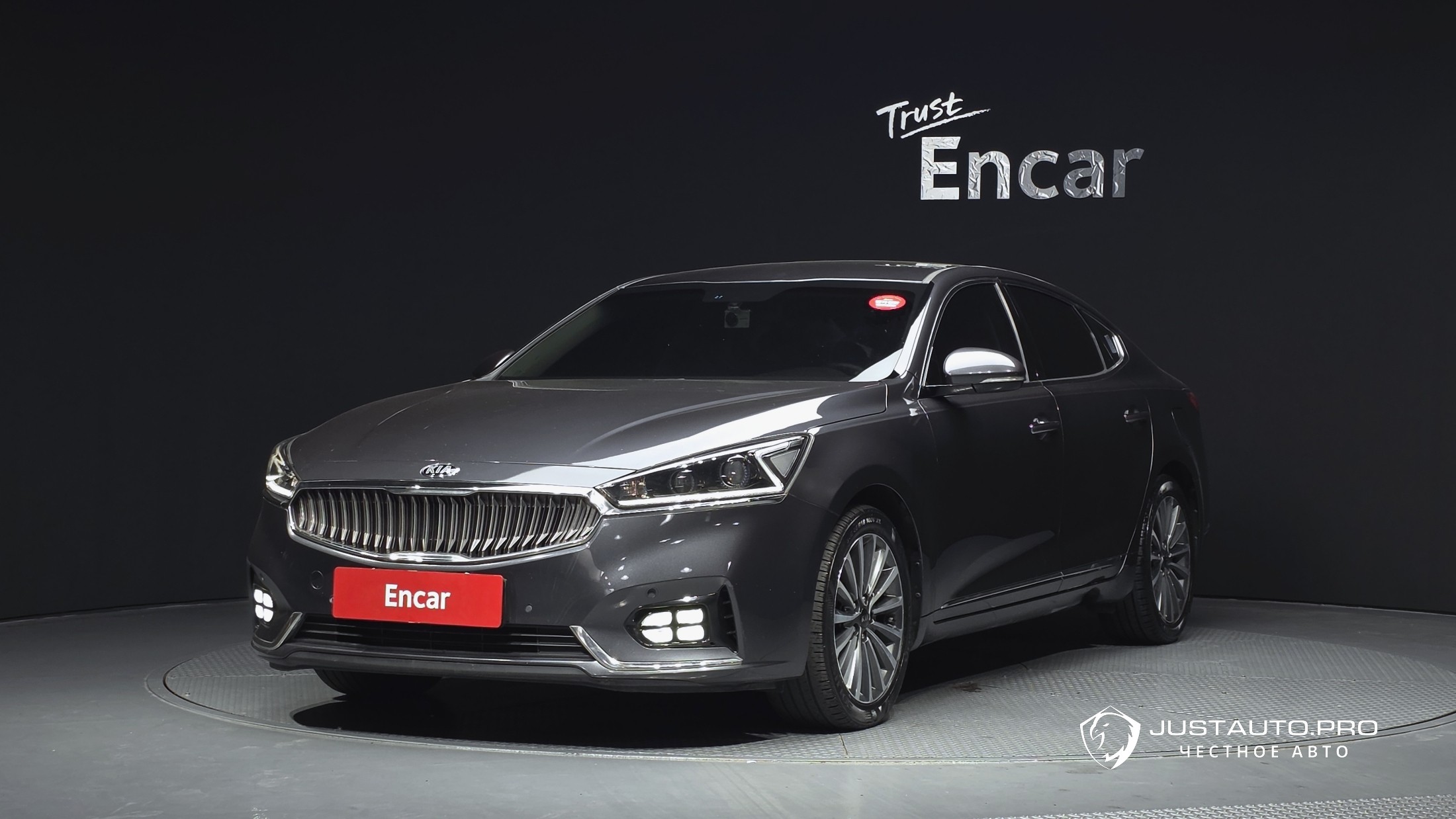 Автомобиль Kia K7