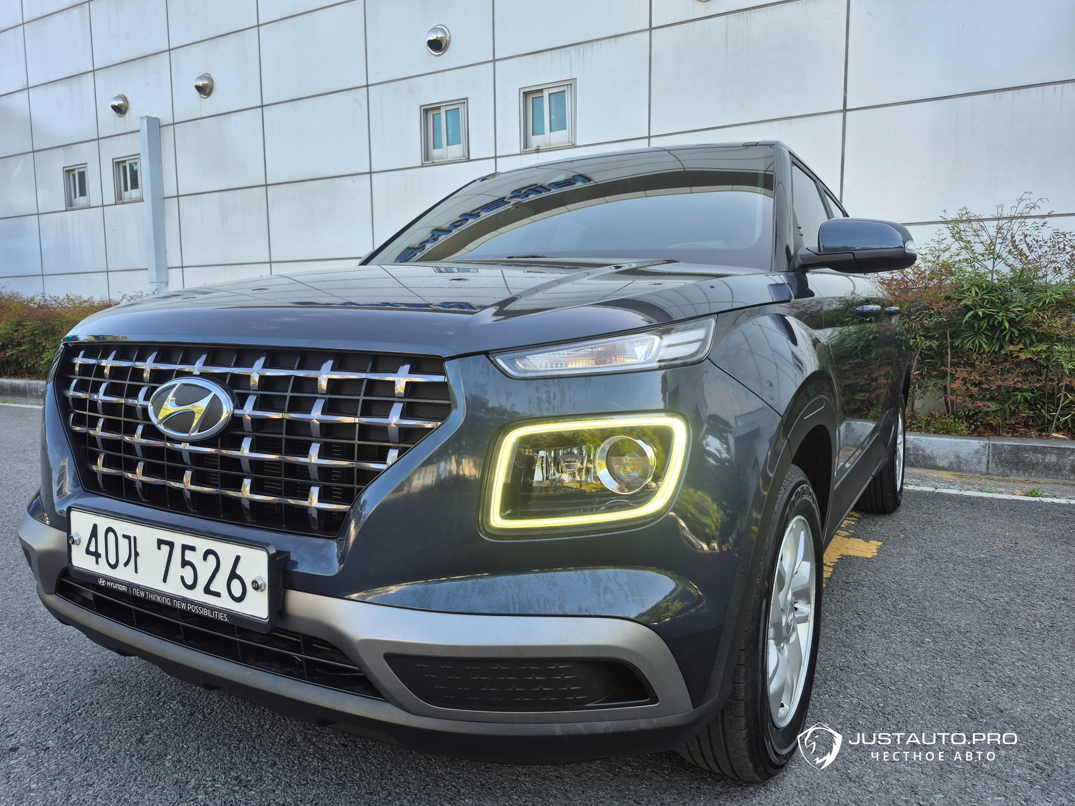 Автомобиль Hyundai Venue