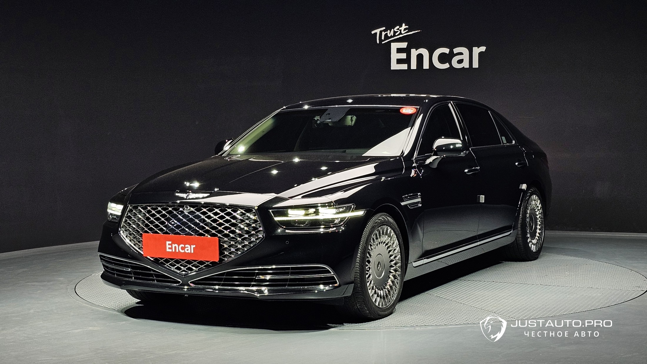 Автомобиль Genesis G90